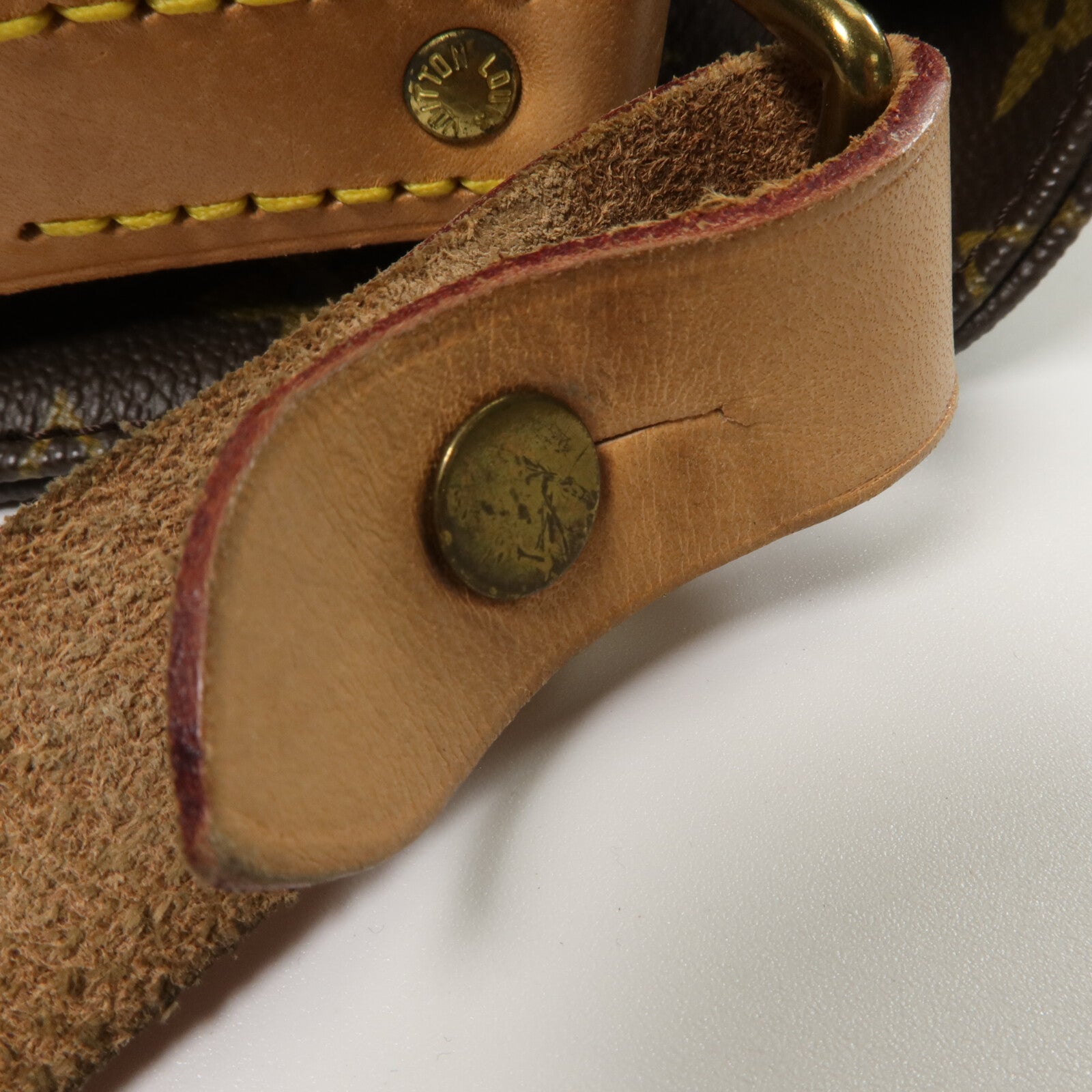 LOUIS VUITTON Monogram Cartouchiere肩背袋