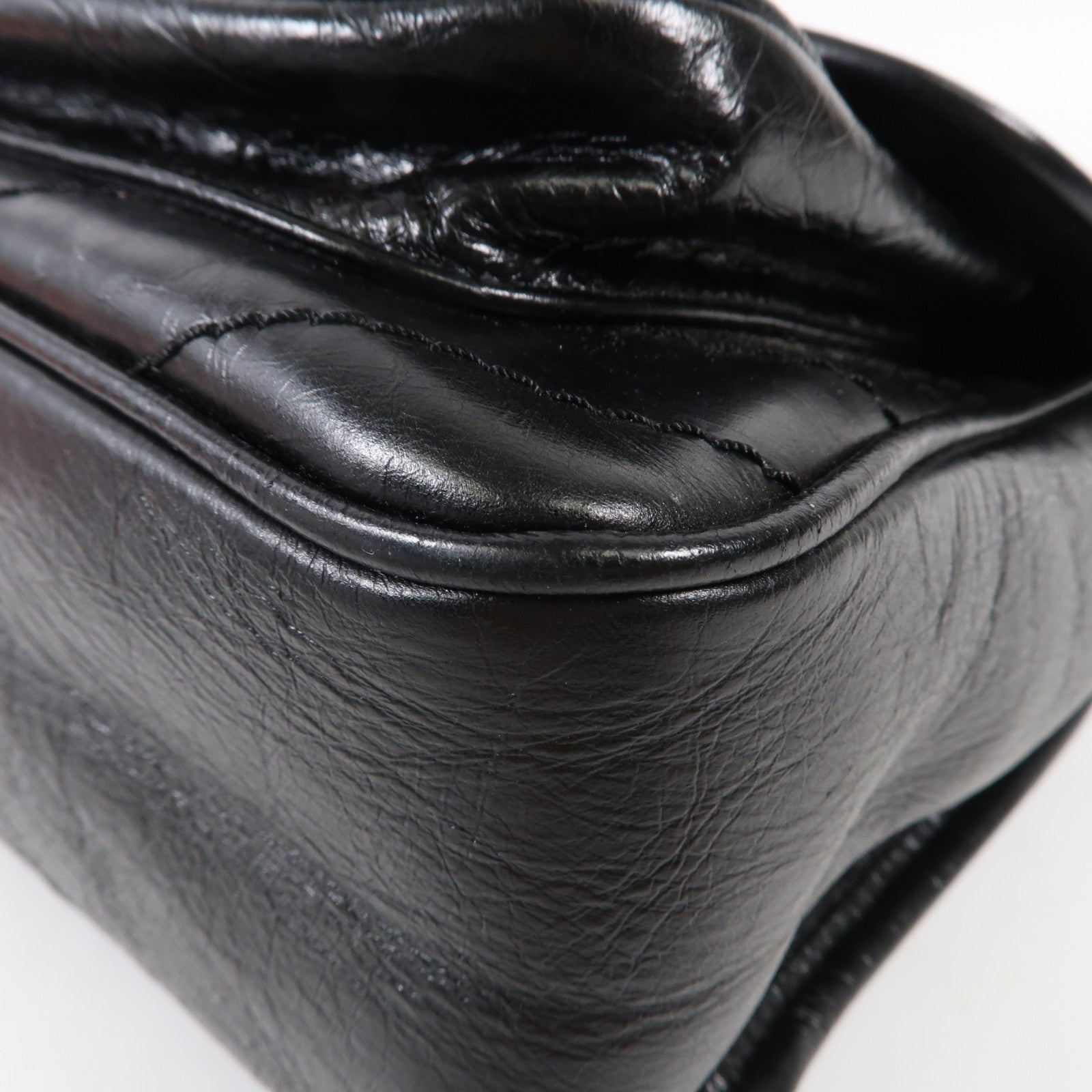 SAINT LAURENT 牛皮皮革Niki Medium銀扣肩背袋