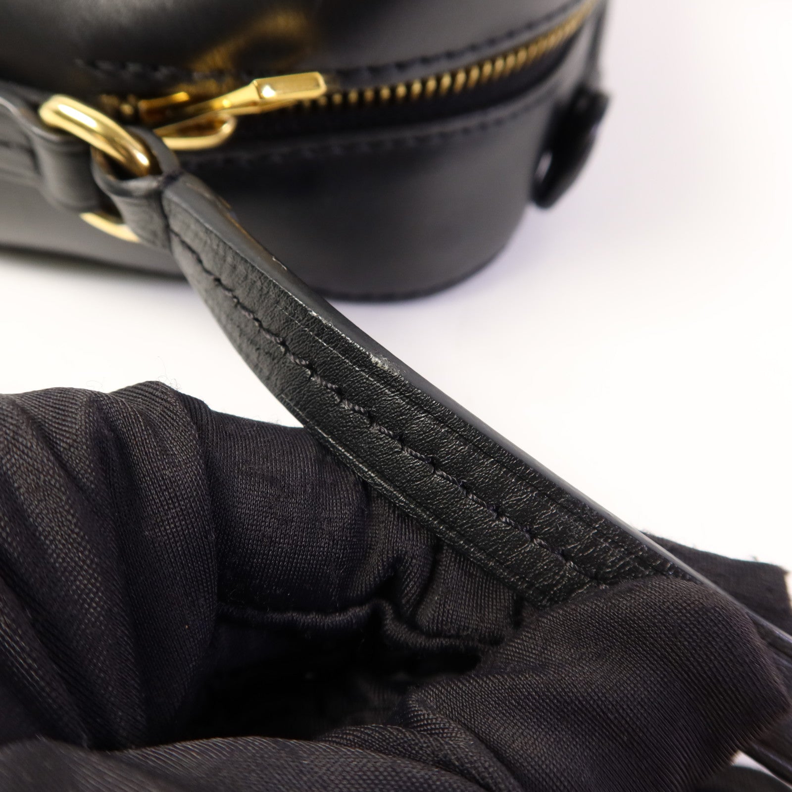 LOUIS VUITTON Monogram Saintonge金扣手挽袋棕色