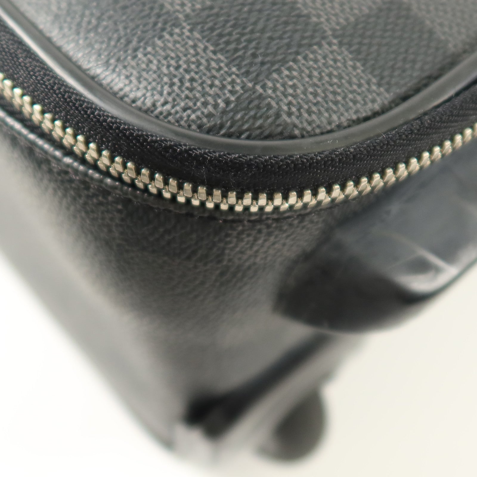 LOUIS VUITTON Damier Graphite Pegase 45行李箱