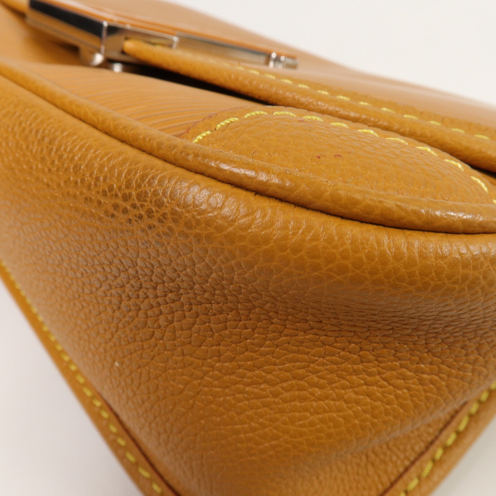 LOUIS VUITTON Epi Buci肩背袋
