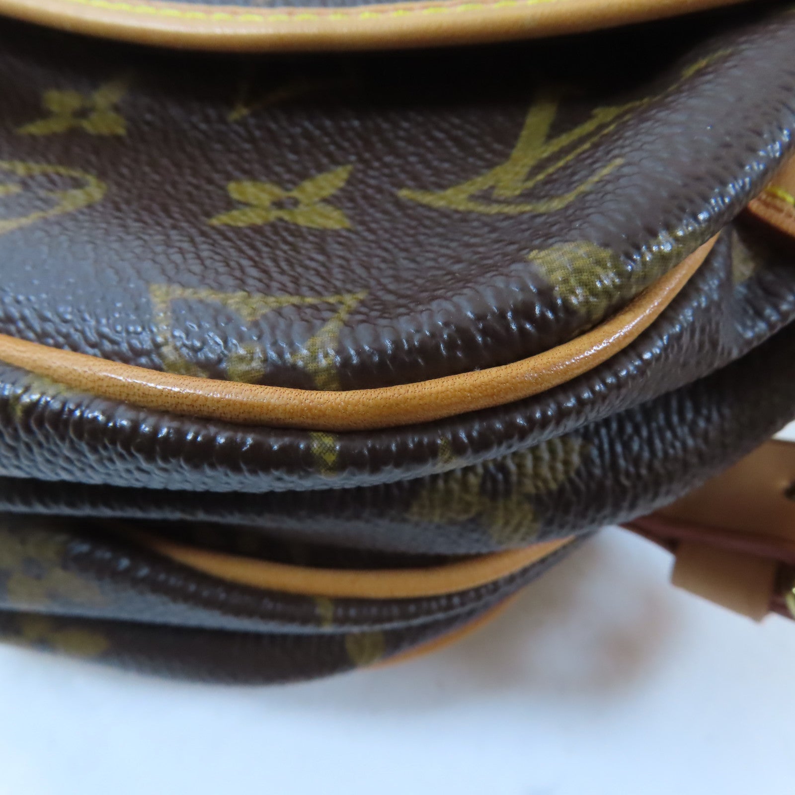 LOUIS VUITTON Monogram Saumur 30金扣肩背袋棕色