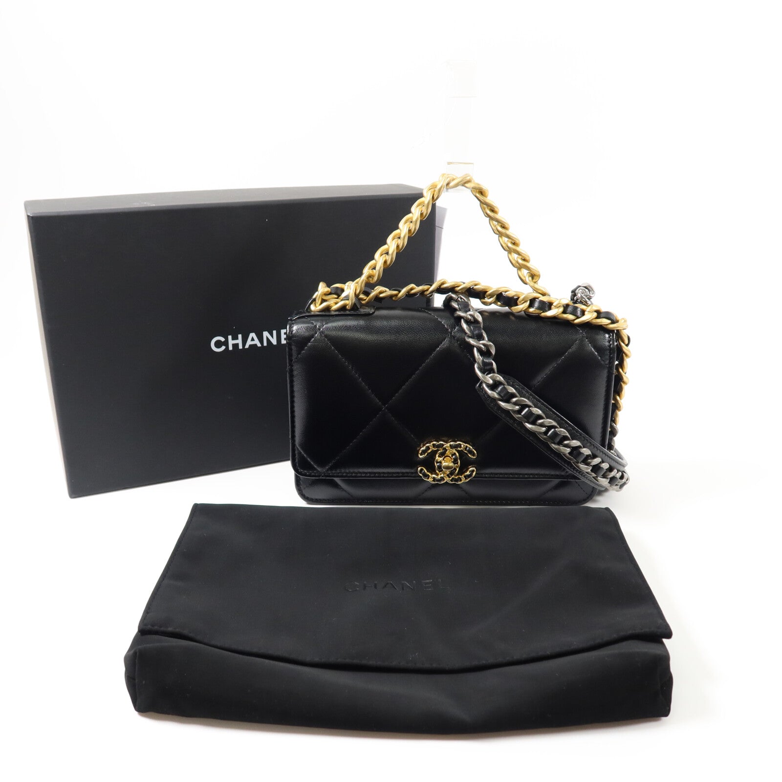 CHANEL 羊皮皮革C19 Wallet On Chain手挽肩背兩用袋