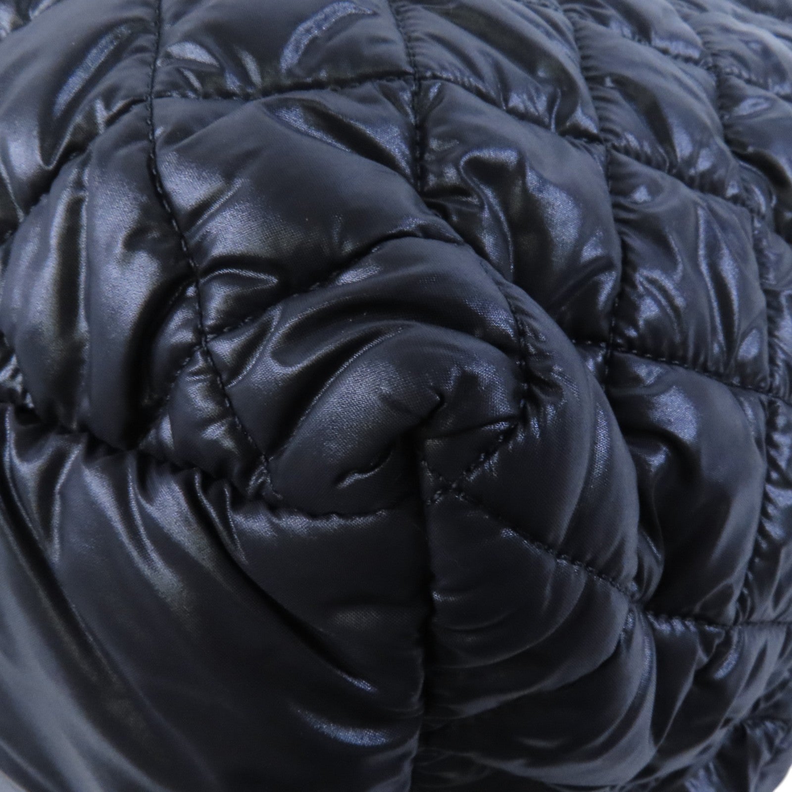 CHANEL 尼龍Coco Cocoon Large銀扣肩背袋