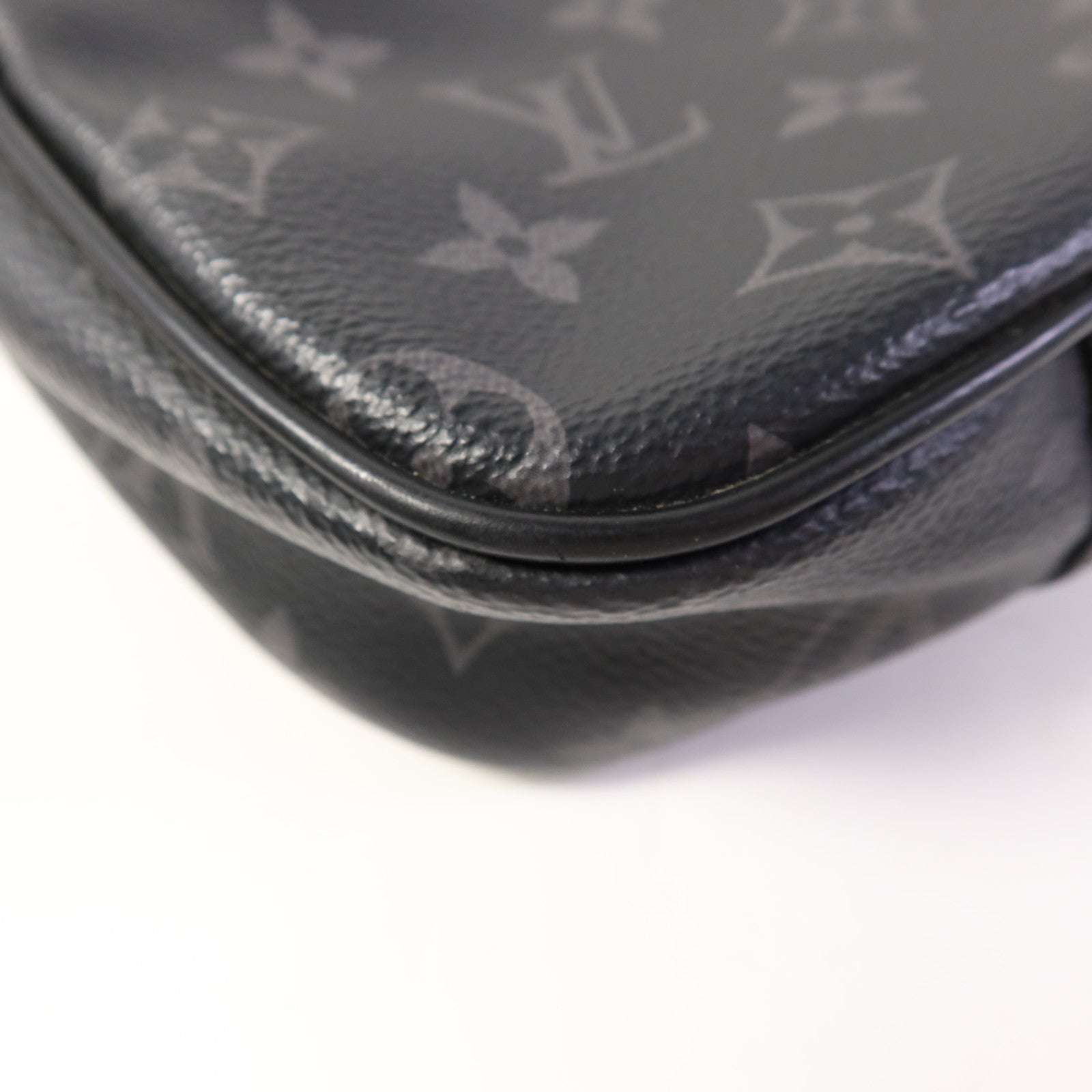 LOUIS VUITTON Monogram Eclipse Bum Bag銀扣手挽肩背兩用袋