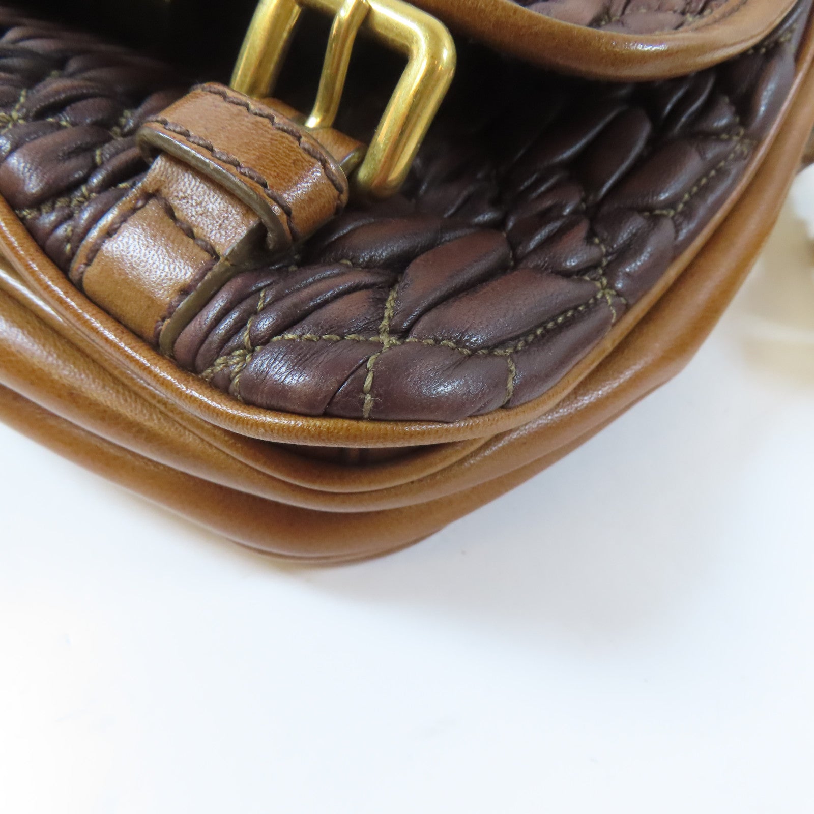 Miu Miu 羊皮皮革Shoulder Bag金扣肩背袋啡色