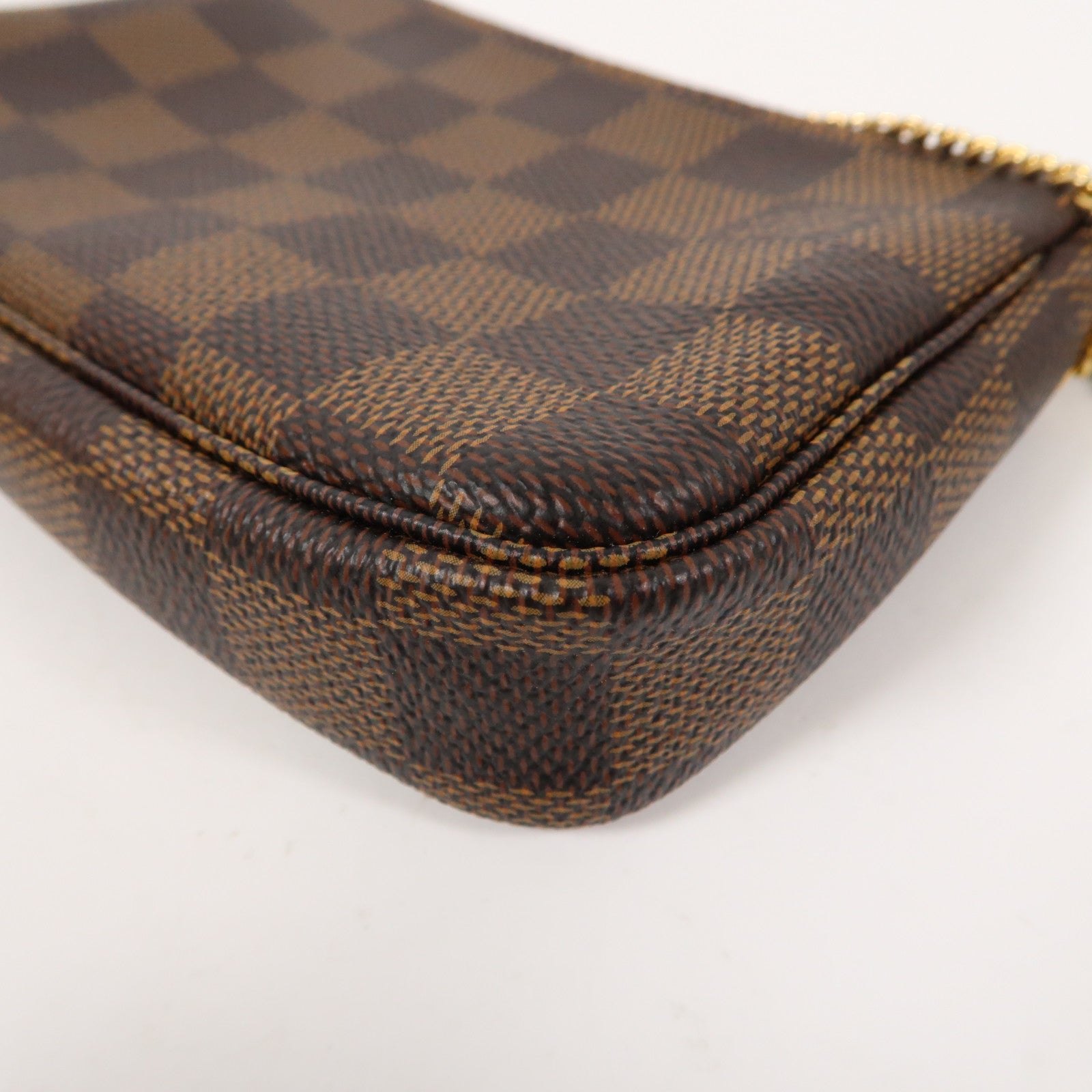 LOUIS VUITTON Damier Pochette Accessories金扣手拿包啡色