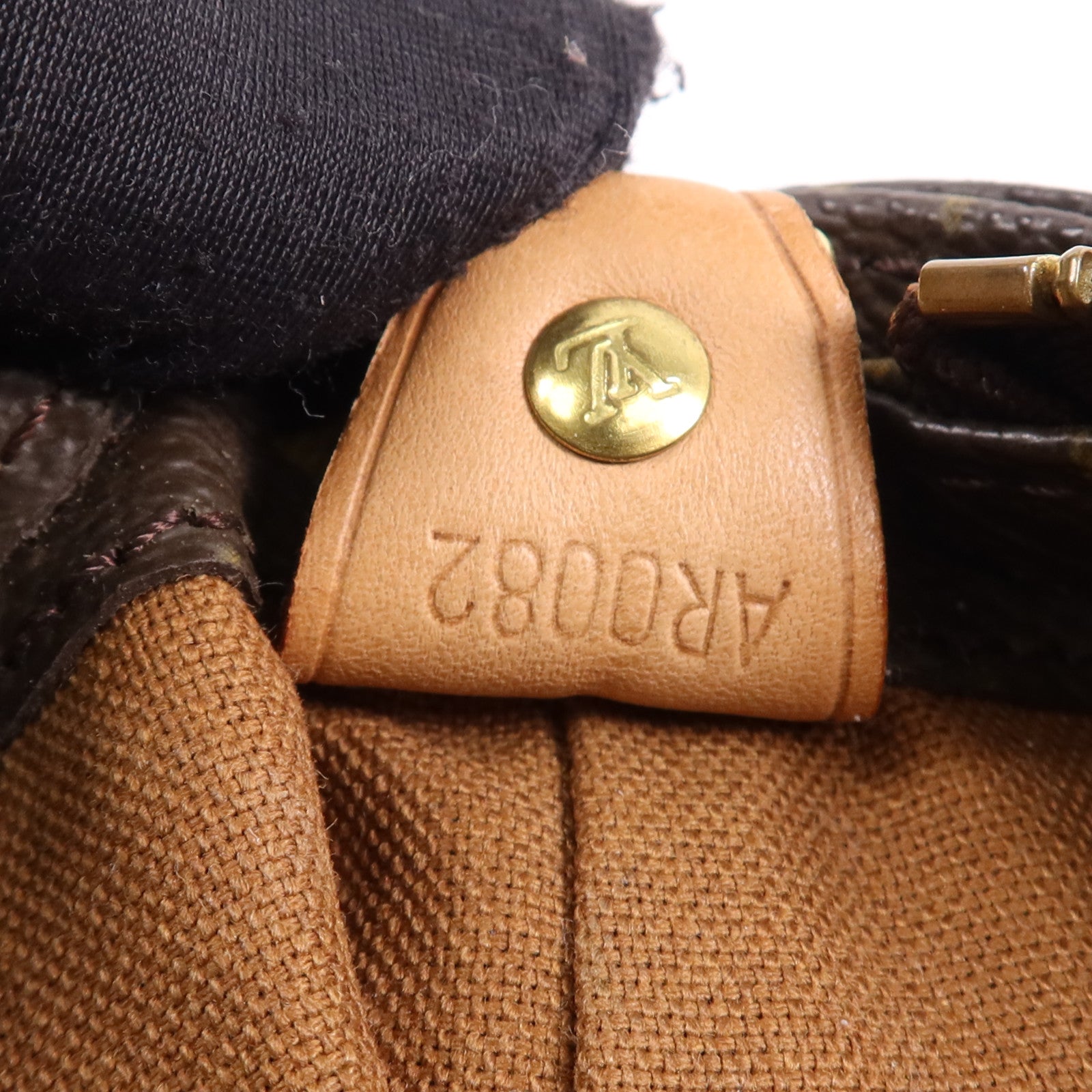 LOUIS VUITTON Monogram Cabas Mezzo金扣肩背袋