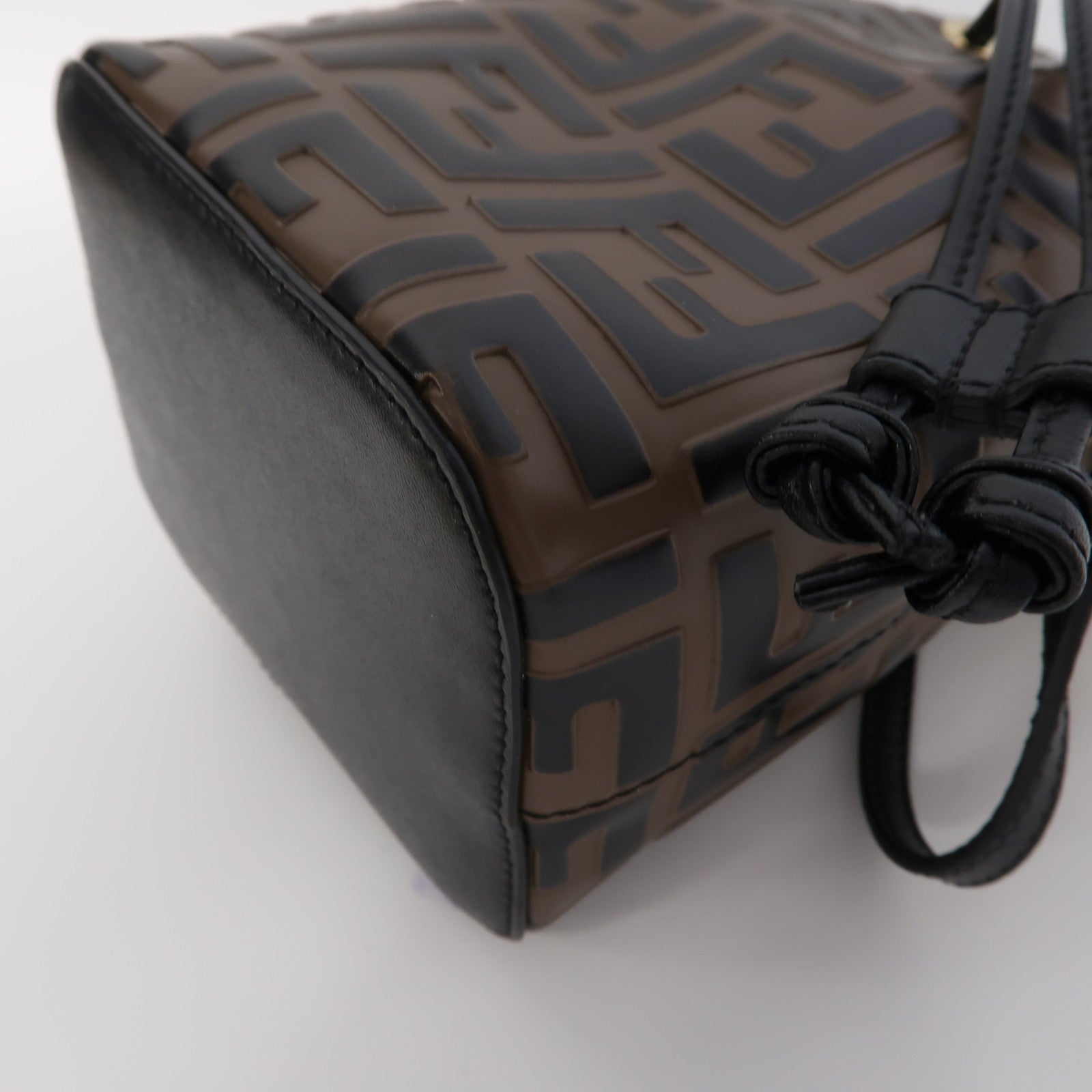 FENDI 牛皮皮革Mon Tresor金扣手挽肩背兩用袋啡色