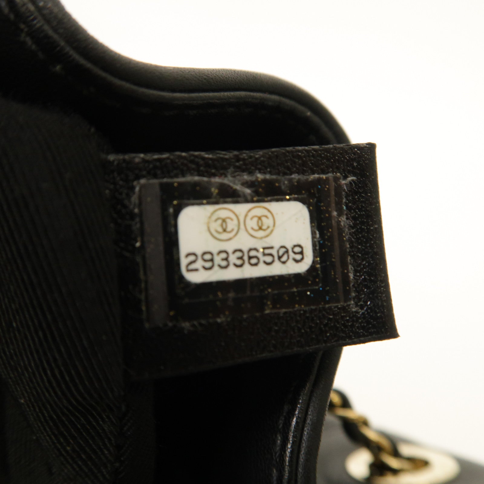 CHANEL 【激減優惠】菱格牛皮皮革Bucket Bag金扣肩背袋黑色