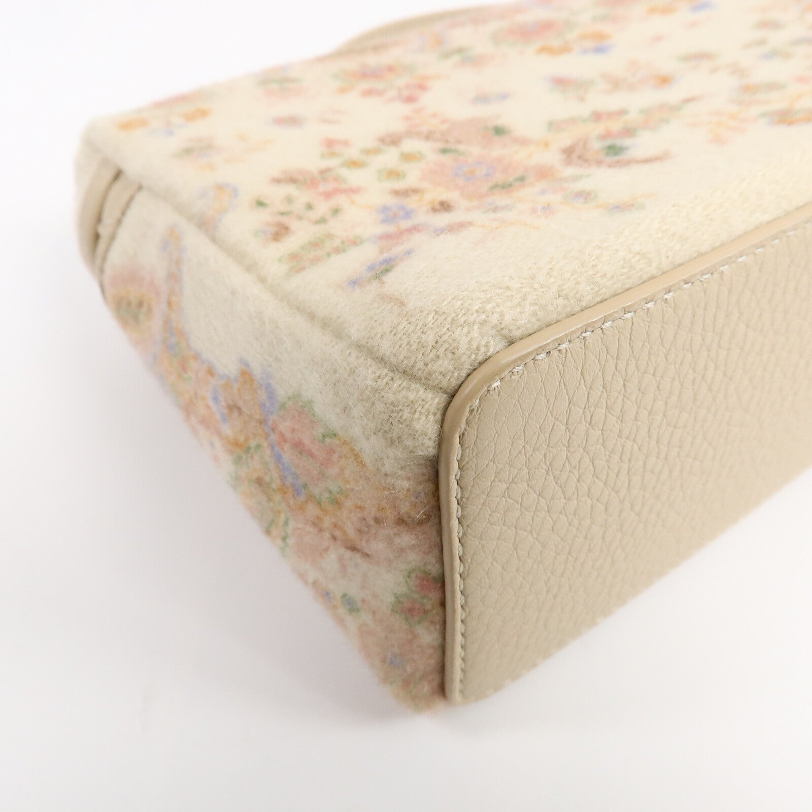 Loro Piana 天鵝絨Extra Pocket L27手挽肩背兩用袋