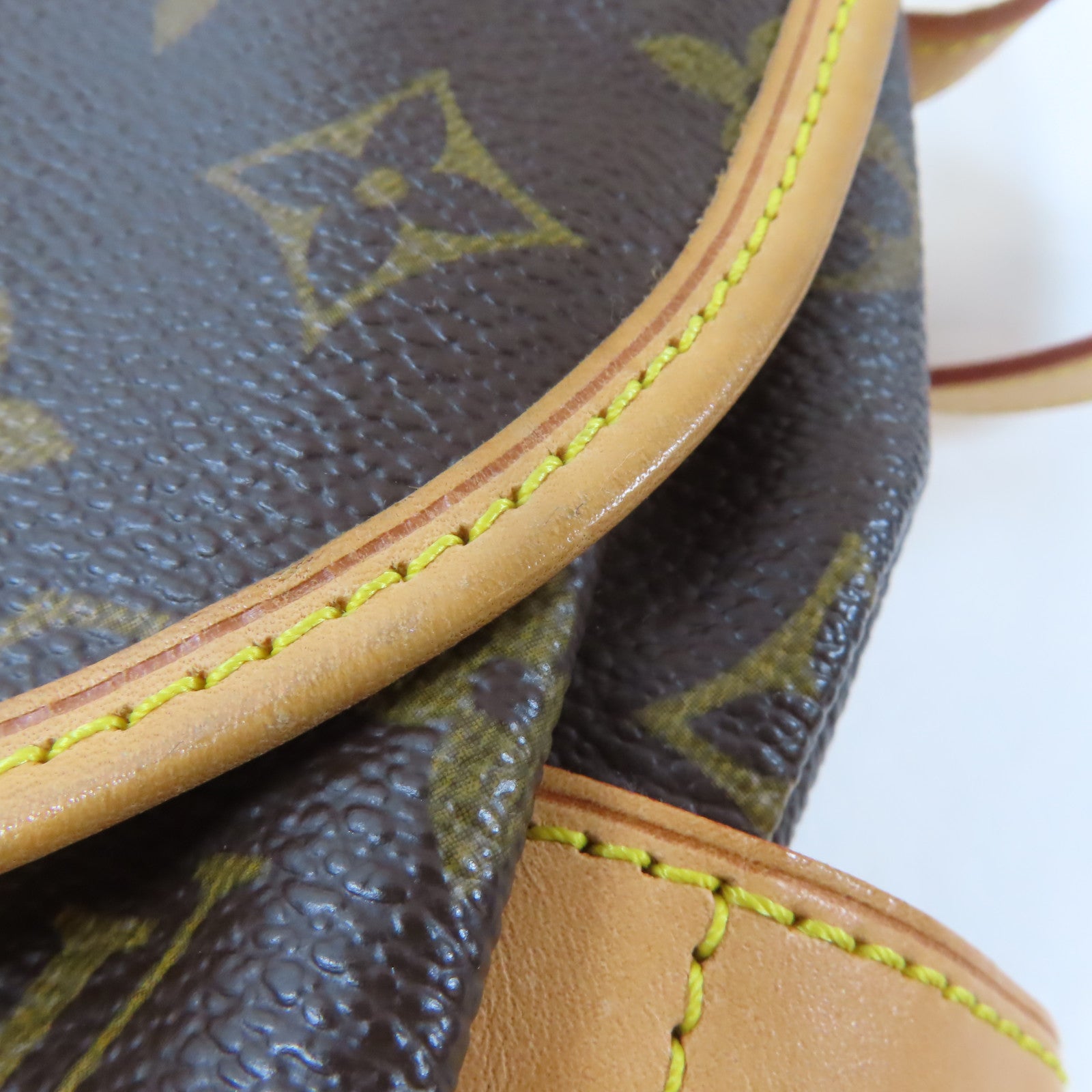 LOUIS VUITTON Monogram Saumur 30金扣肩背袋棕色