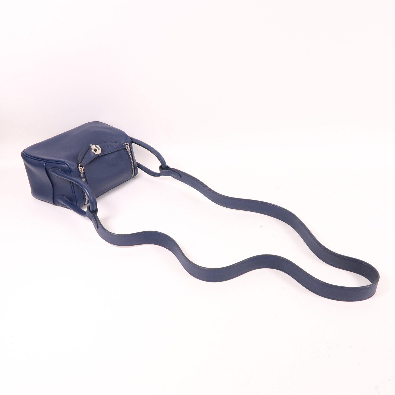 HERMES Swift皮革Mini Lindy銀扣肩背袋