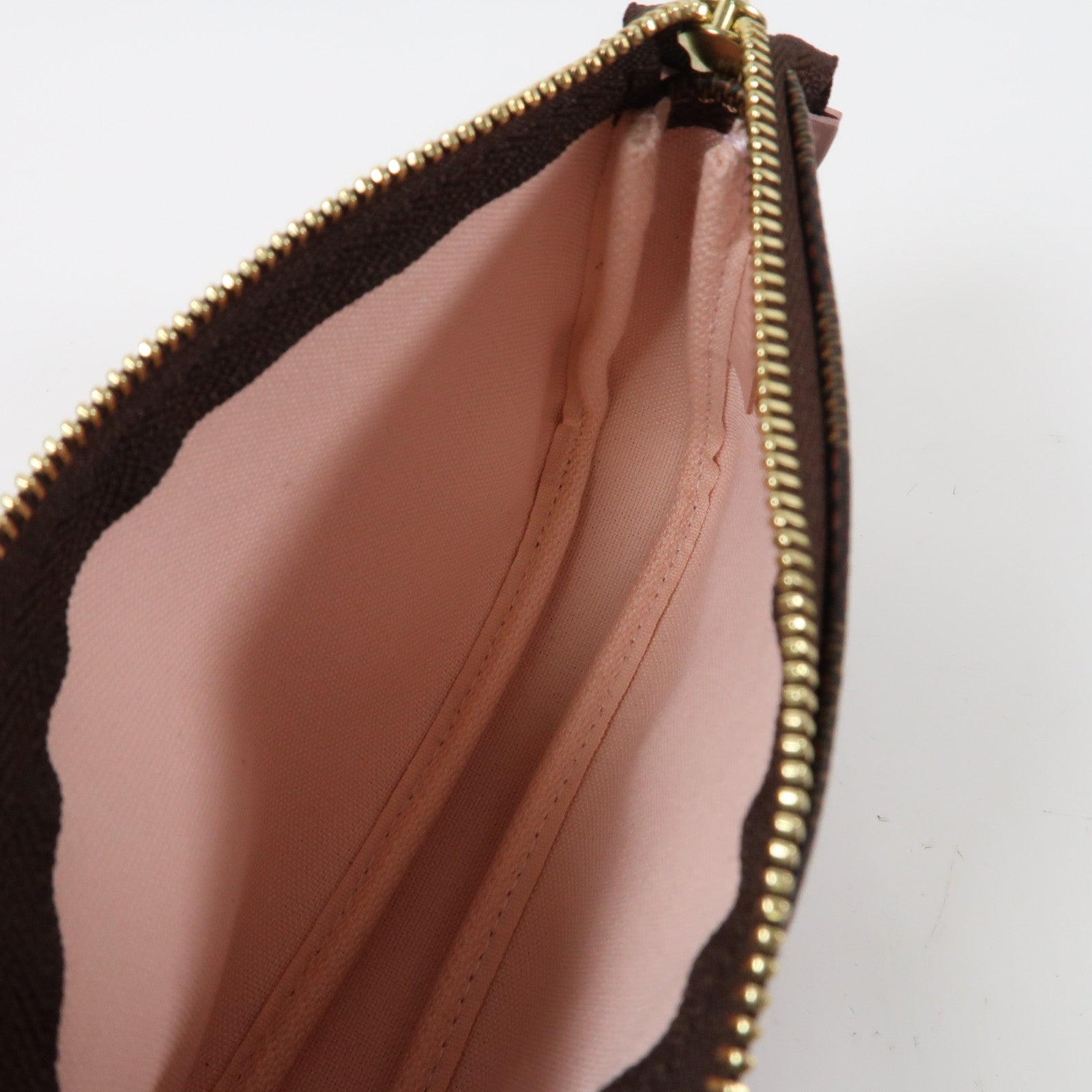LOUIS VUITTON Damier Pochette Accessories金扣手拿包啡色