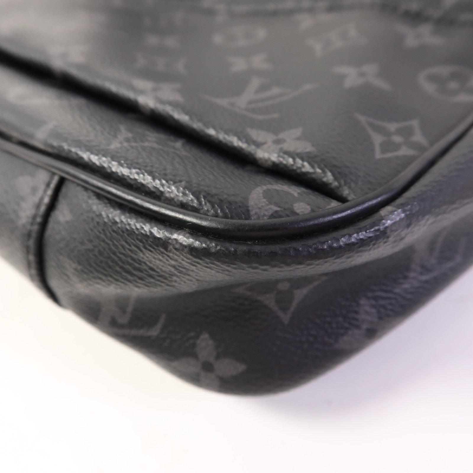 LOUIS VUITTON Monogram Eclipse Bum Bag銀扣手挽肩背兩用袋