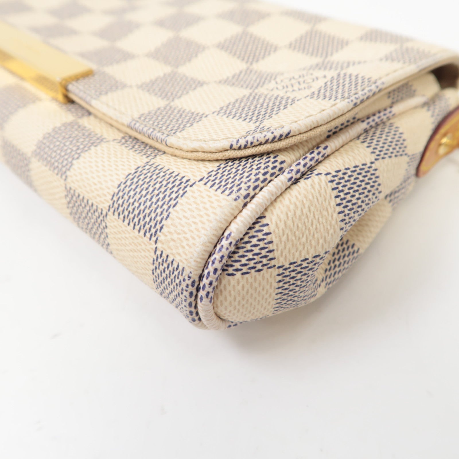 LOUIS VUITTON Damier Azur Favorite PM金扣肩背袋白色