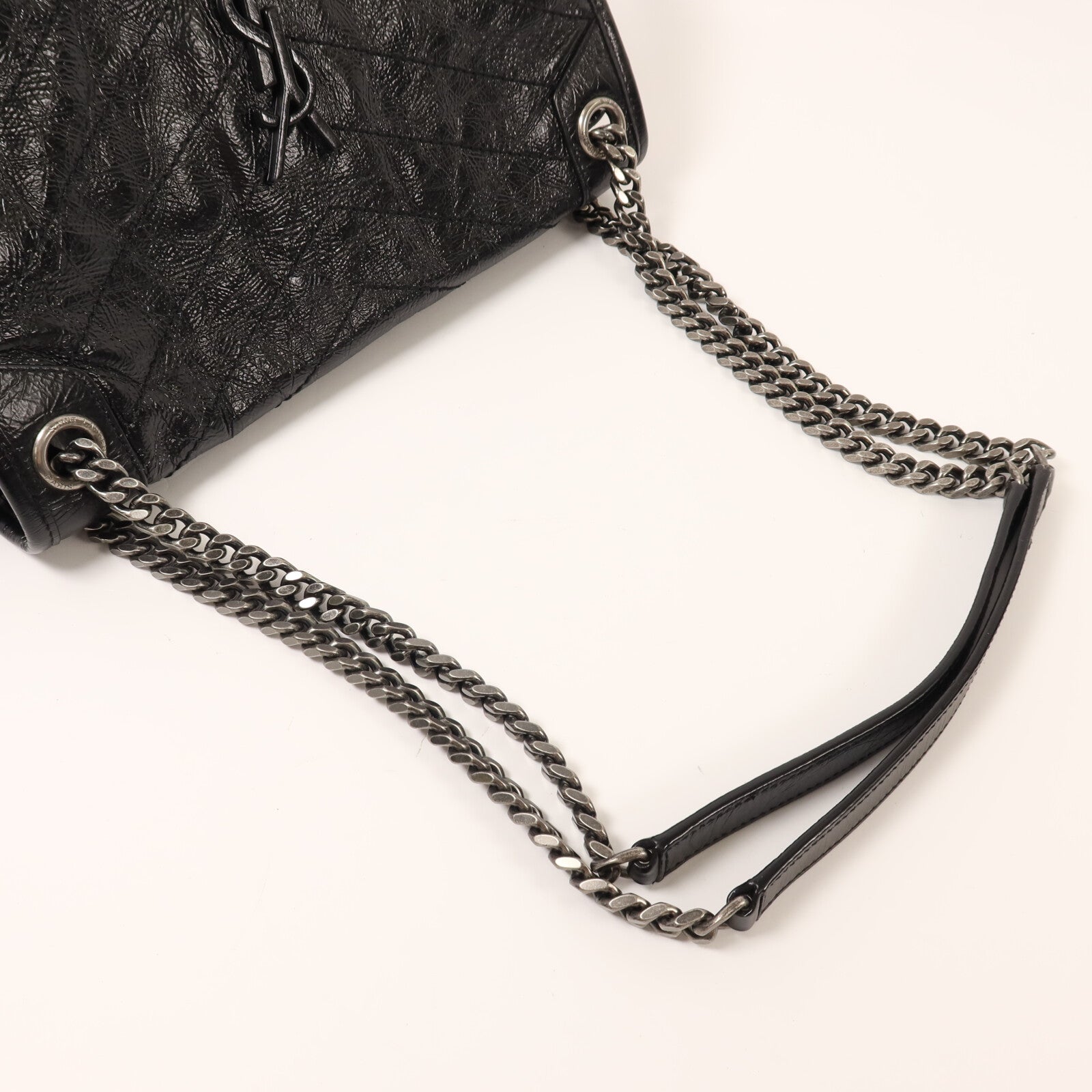 SAINT LAURENT 牛皮皮革Niki Medium銀扣鏈帶肩背袋