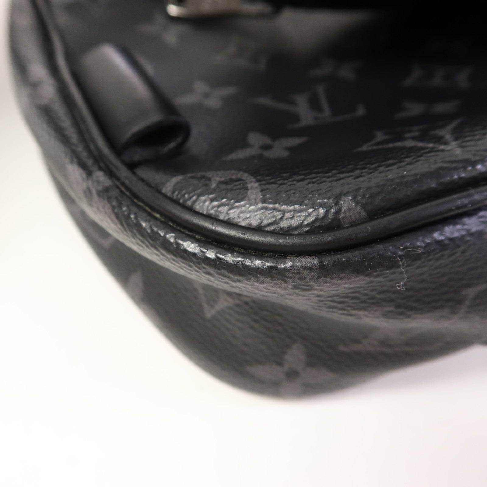 LOUIS VUITTON Monogram Eclipse Bum Bag銀扣手挽肩背兩用袋