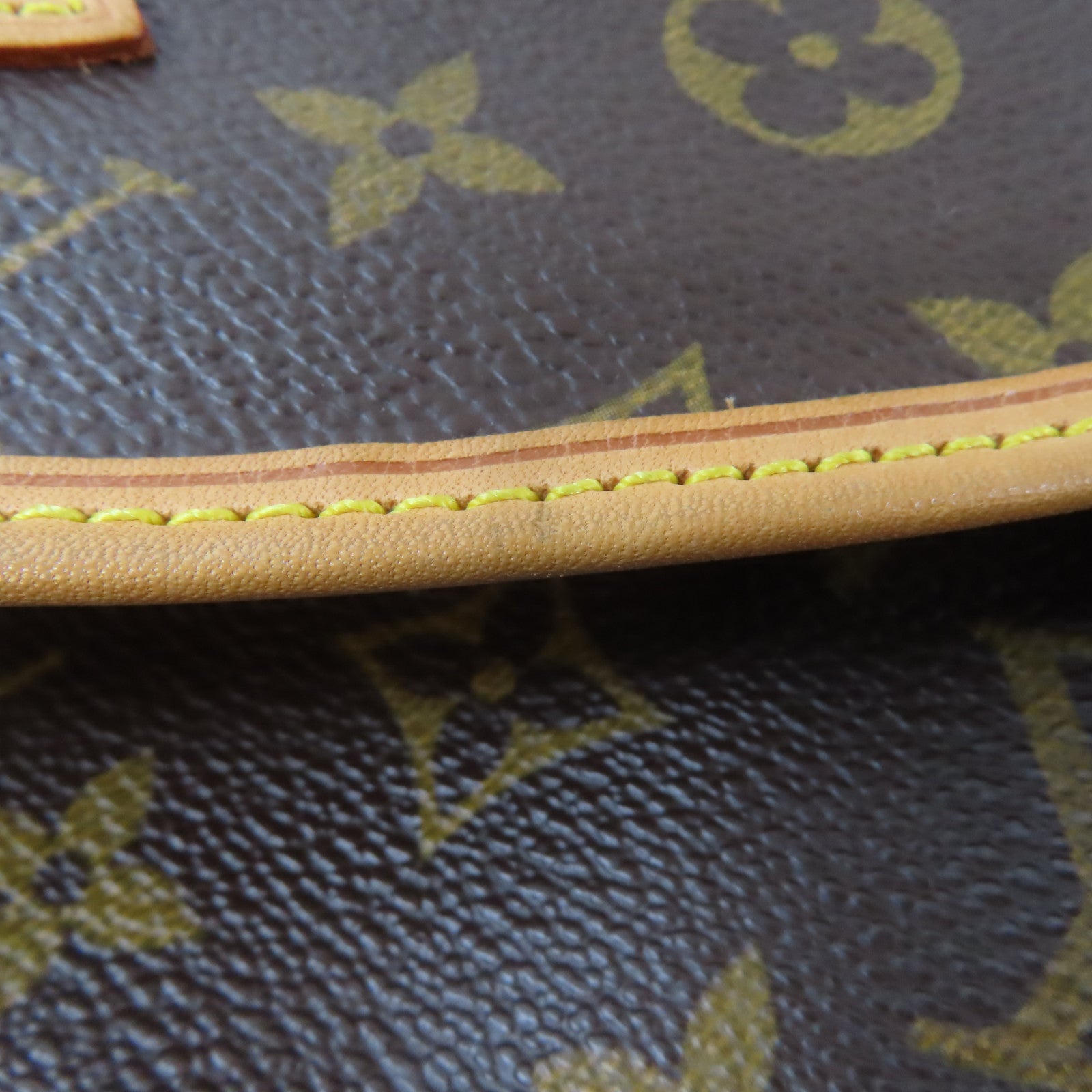 LOUIS VUITTON Monogram Saumur 30金扣肩背袋棕色
