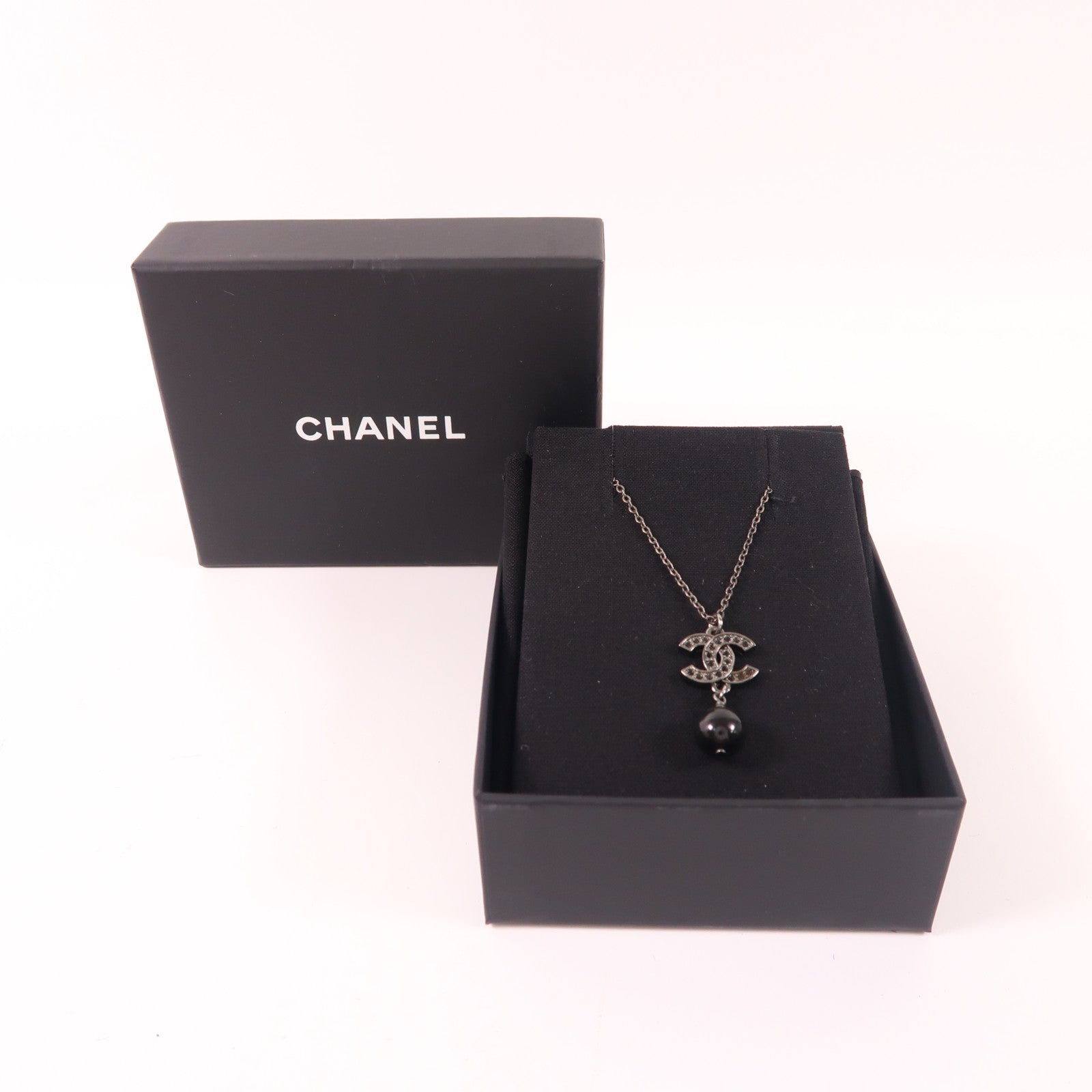 CHANEL CC Necklace Metal Black