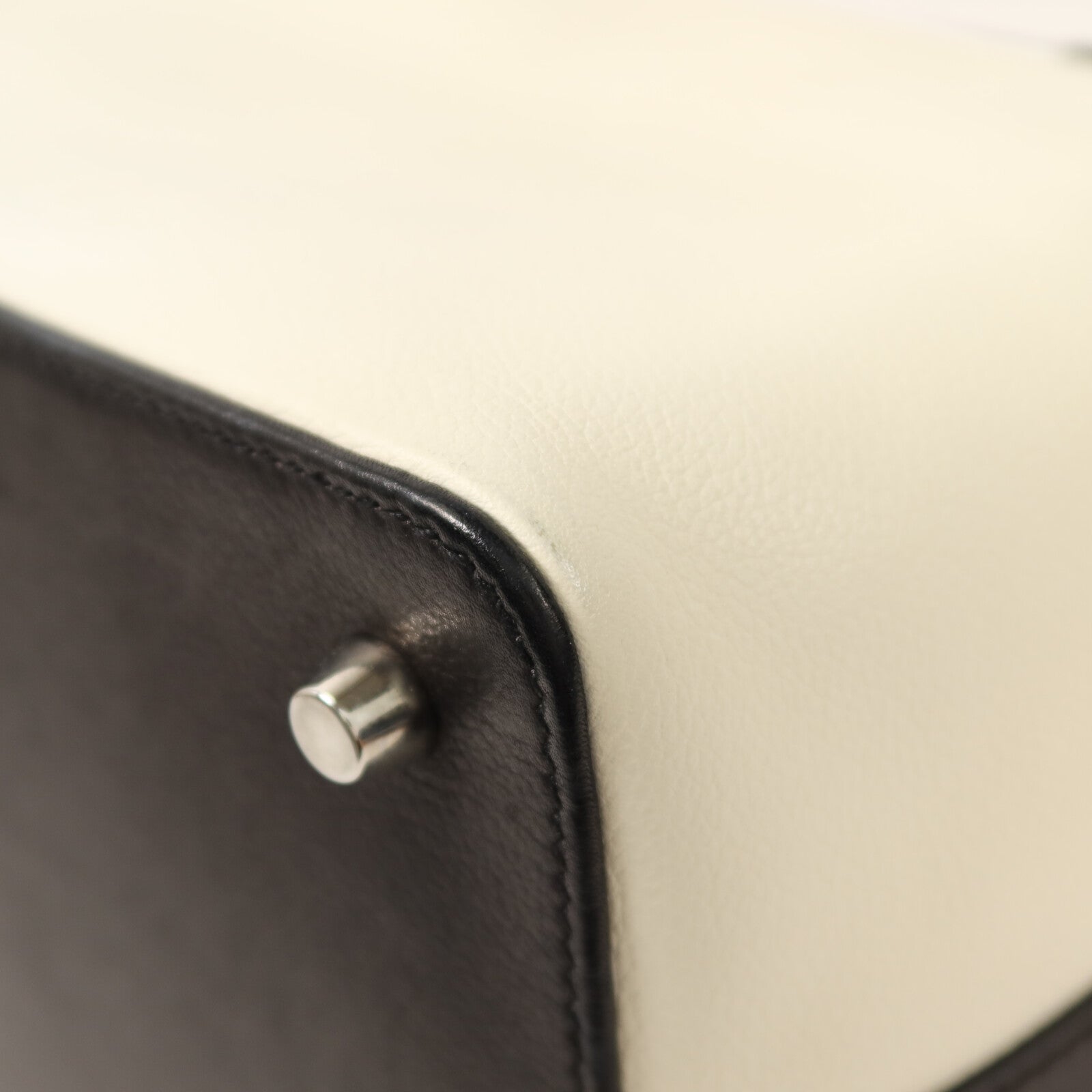 HERMES Evercolor皮革ToolBox 20銀扣手挽肩背兩用袋White/Noir