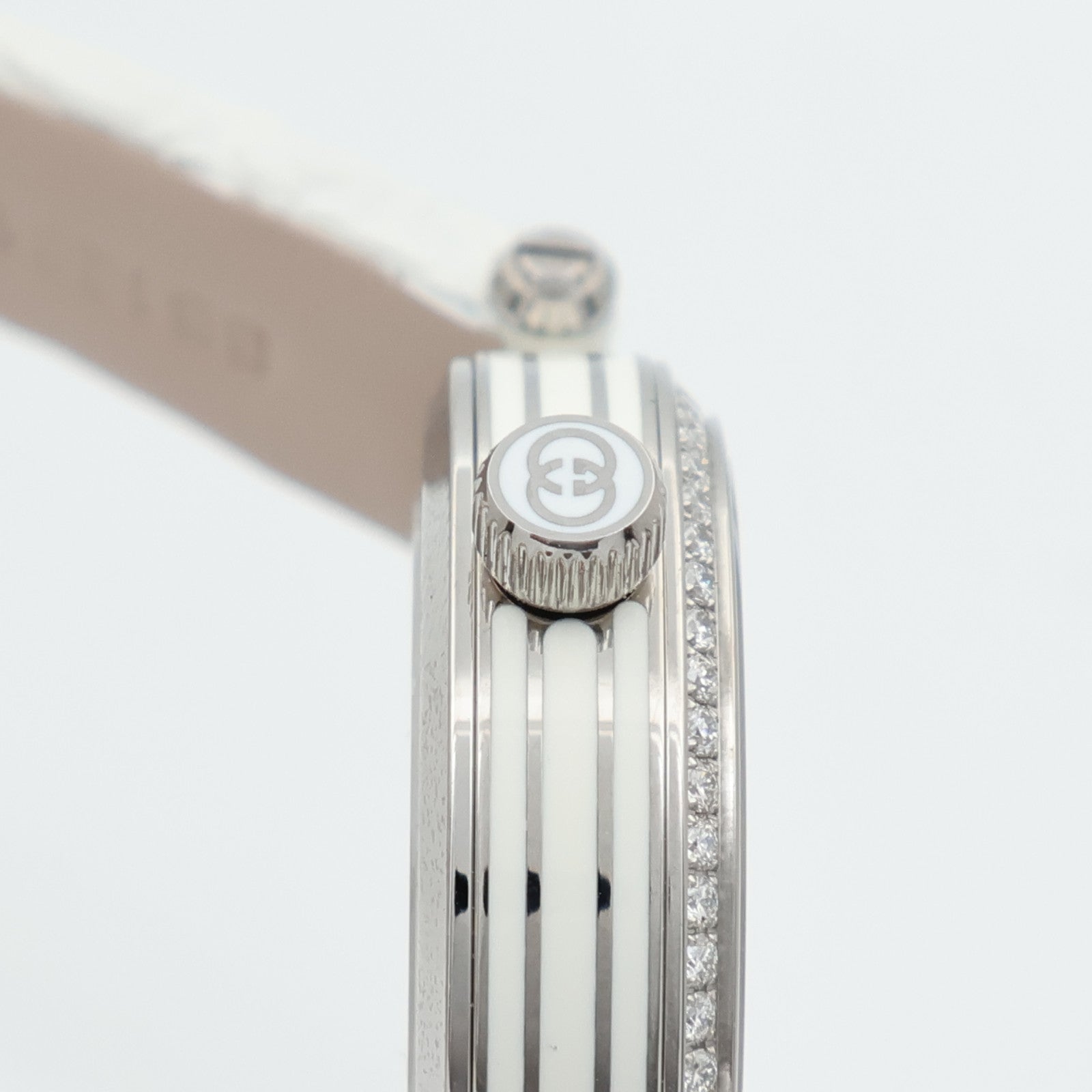 GUCCI Model 2000 YA167502