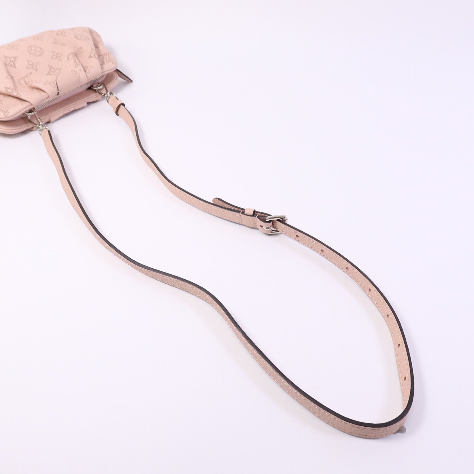 LOUIS VUITTON Monogram Mahina Scala Mini Pouch肩背袋