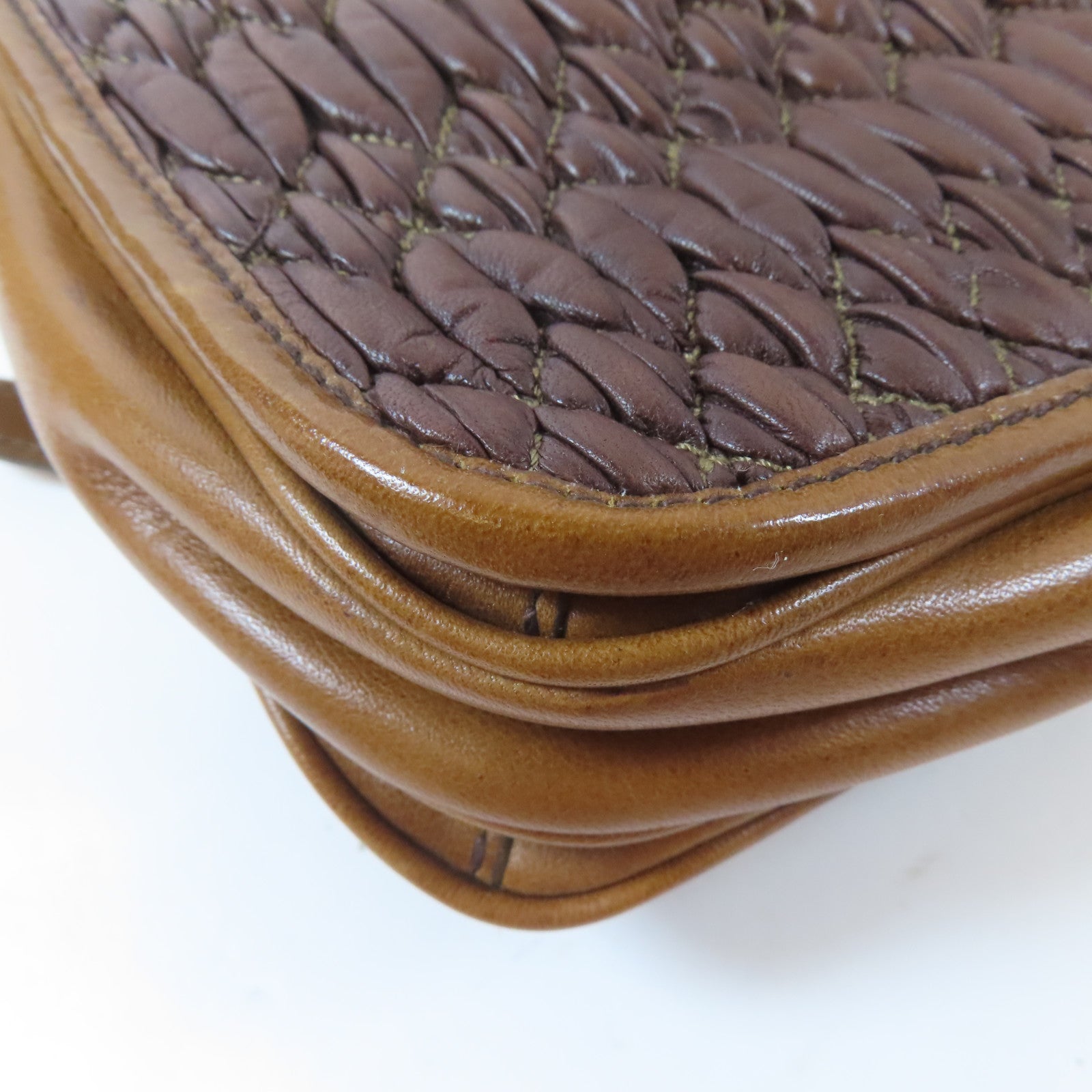 Miu Miu 羊皮皮革Shoulder Bag金扣肩背袋啡色