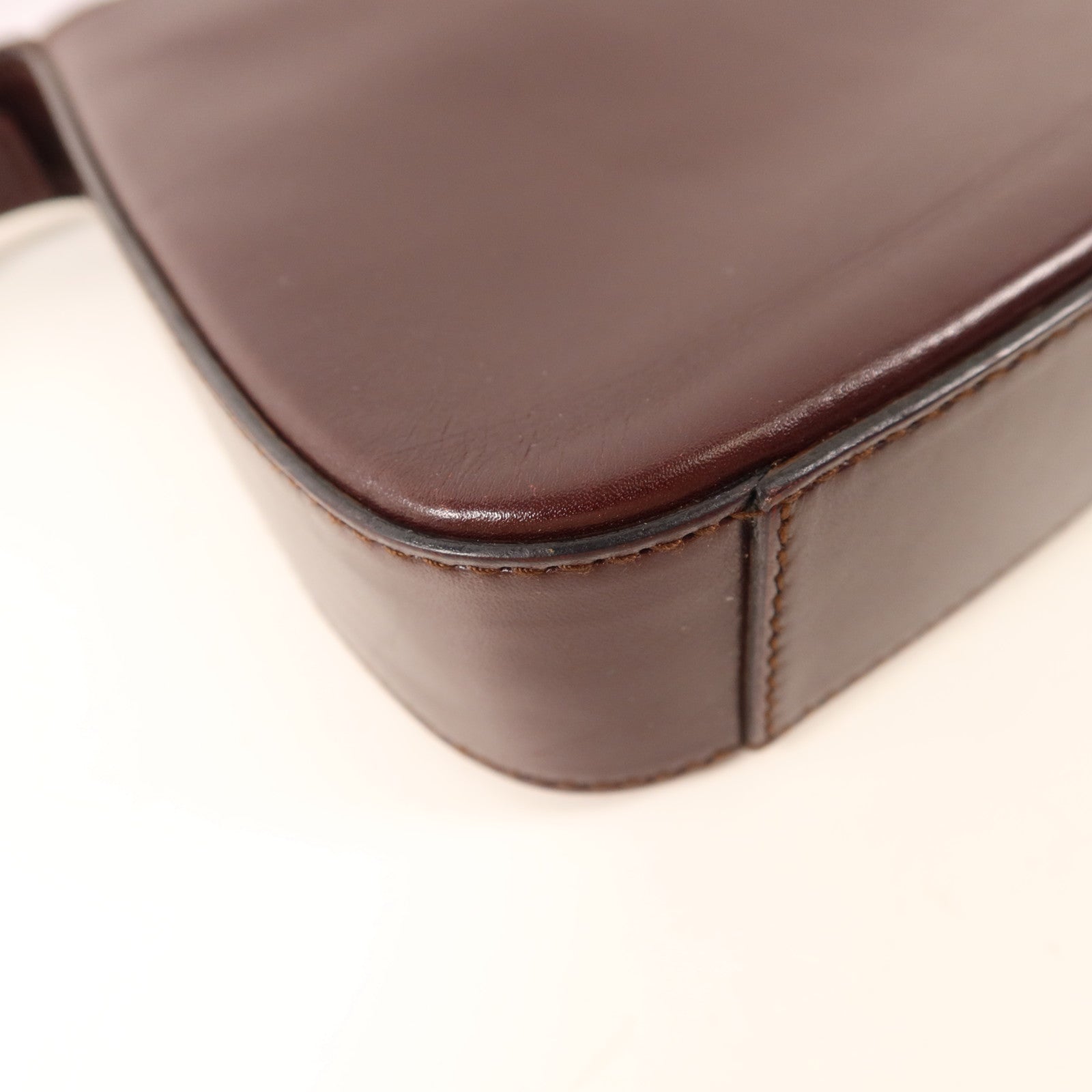 GUCCI 牛皮皮革Shoulder Bag銀扣肩背袋