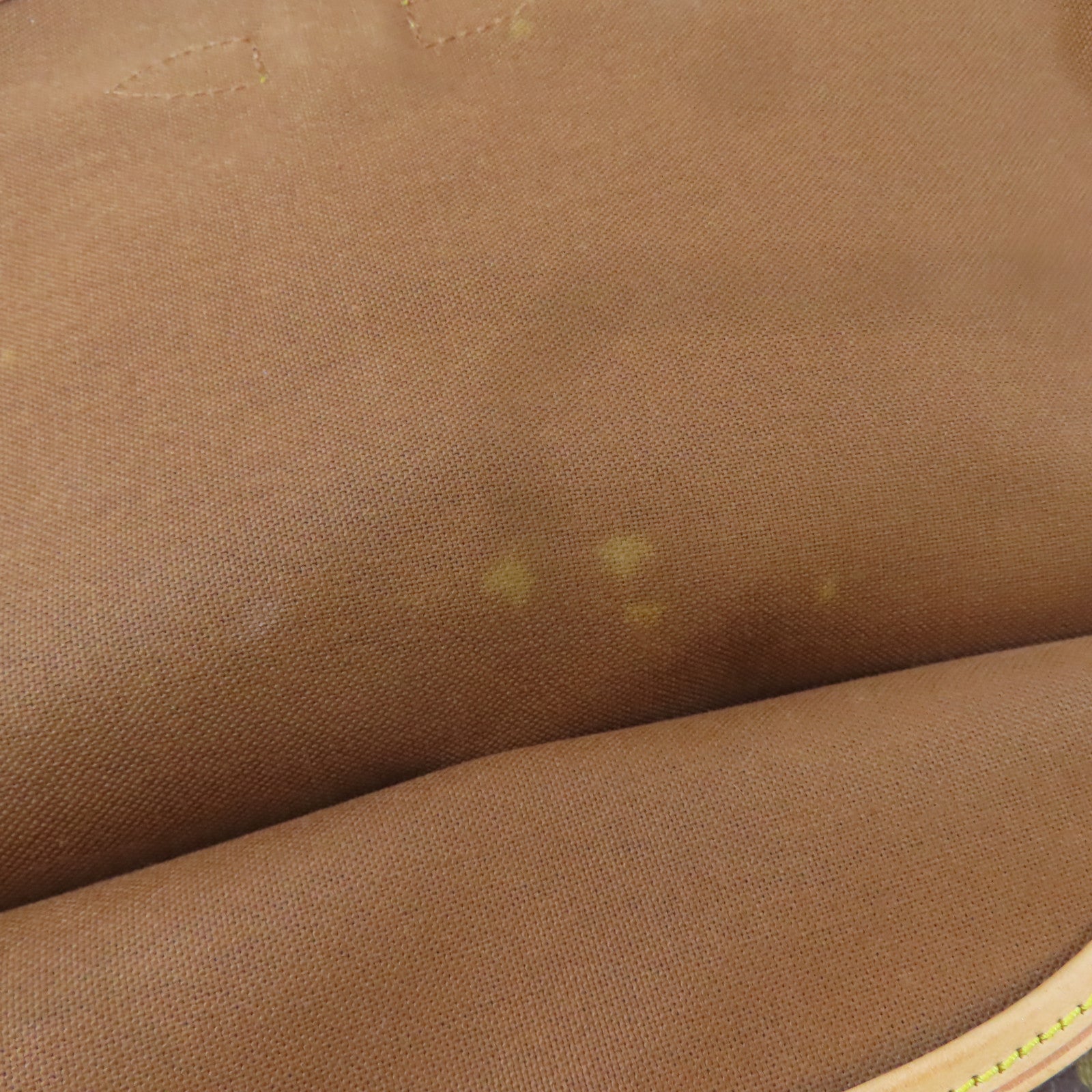 LOUIS VUITTON Monogram Saumur 30金扣肩背袋棕色