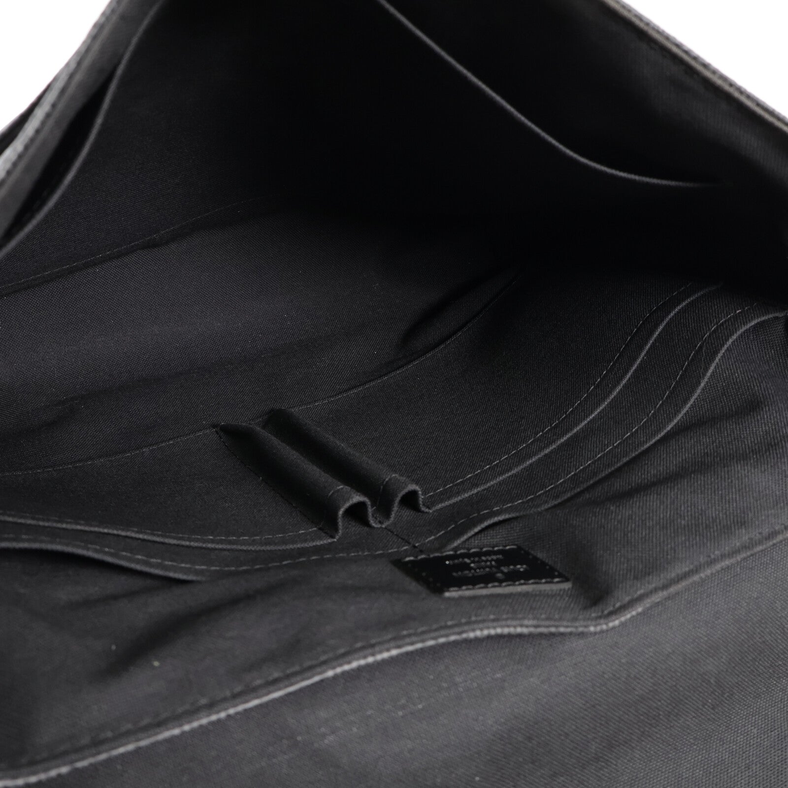 LOUIS VUITTON Damier Graphite District MM銀扣肩背袋