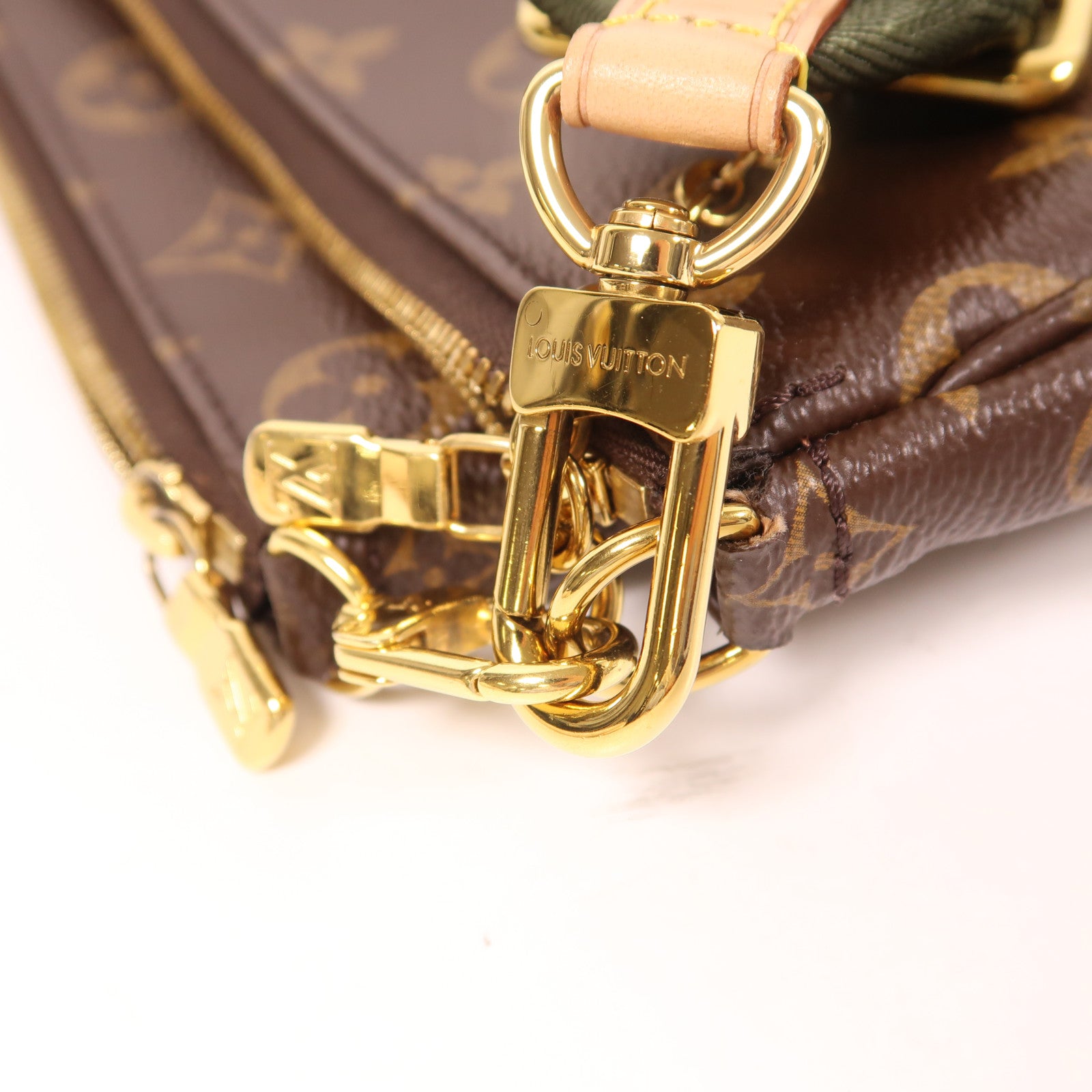 LOUIS VUITTON Monogram Multi Pochette Accessoires金扣肩背袋棕色