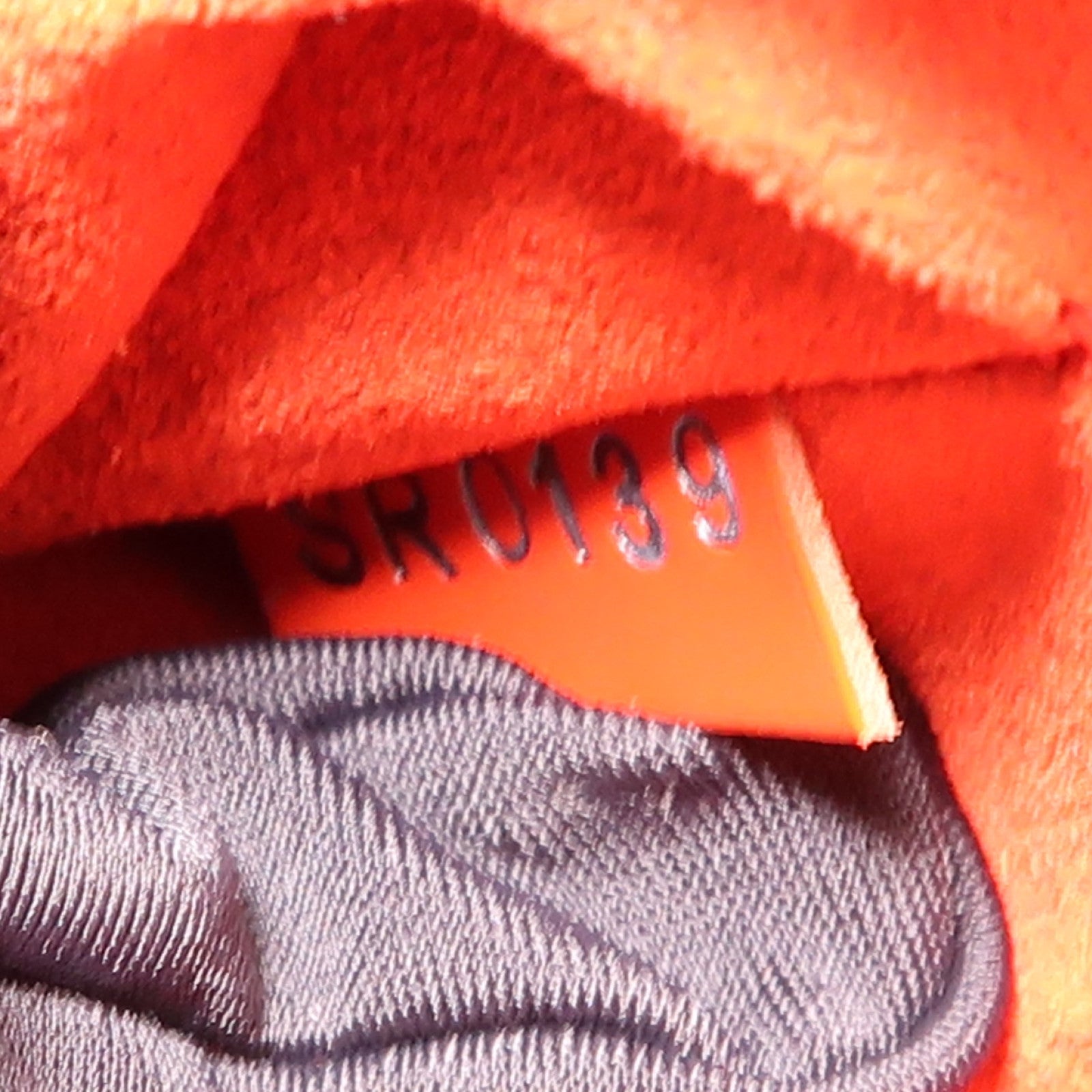 LOUIS VUITTON Epi NeoNoe MM銀扣手挽肩背兩用袋