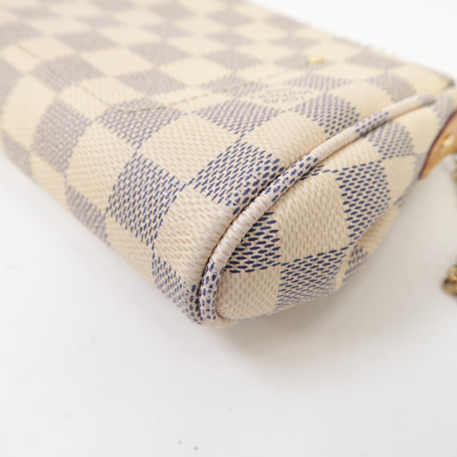 LOUIS VUITTON Damier Azur Favorite PM金扣肩背袋白色