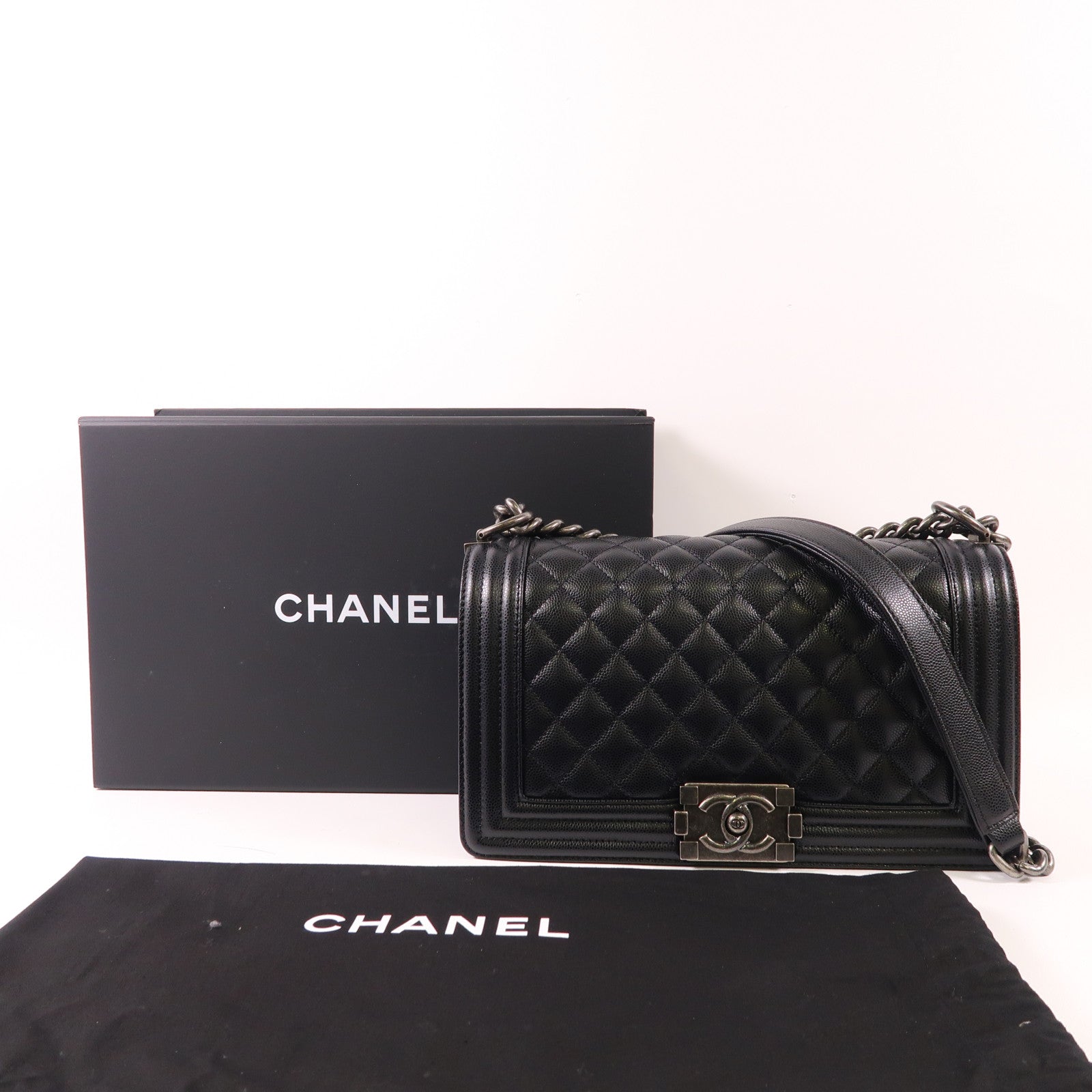 CHANEL 牛皮皮革Boy 25鏈帶肩背袋