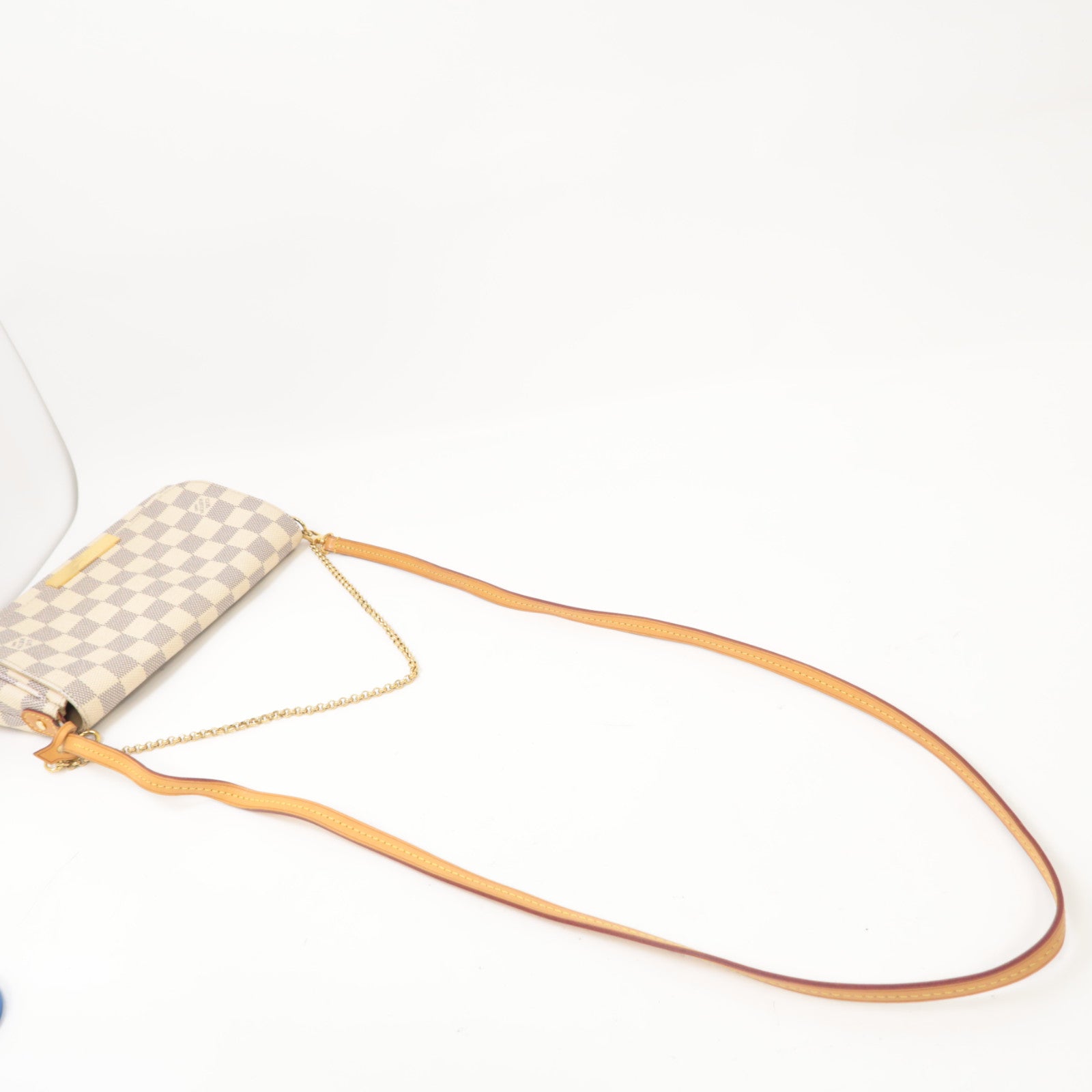 LOUIS VUITTON Damier Azur Favorite PM金扣肩背袋白色