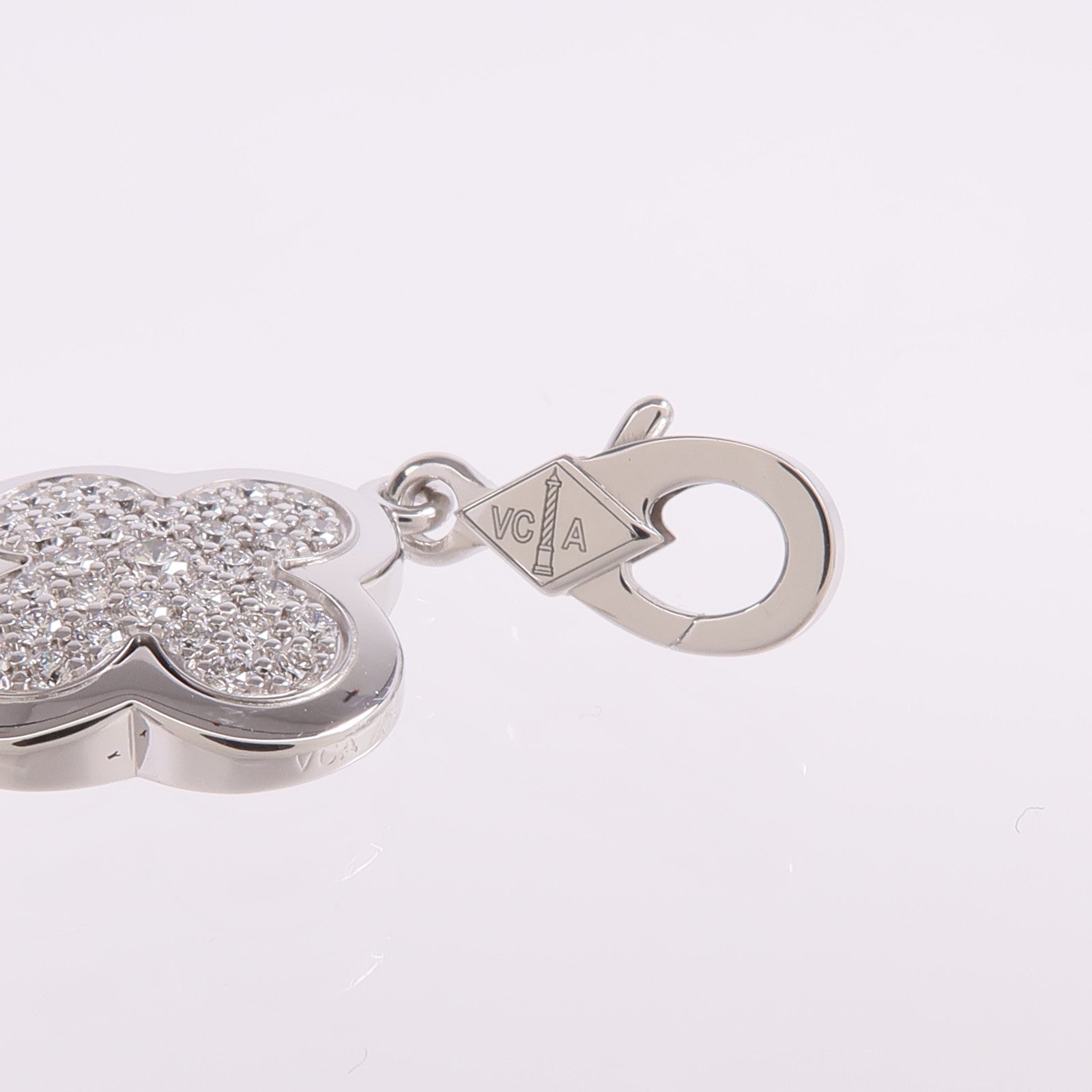 Van Cleef & Arpels 18K白金Diamond Alhambra Charm鑽石掛飾