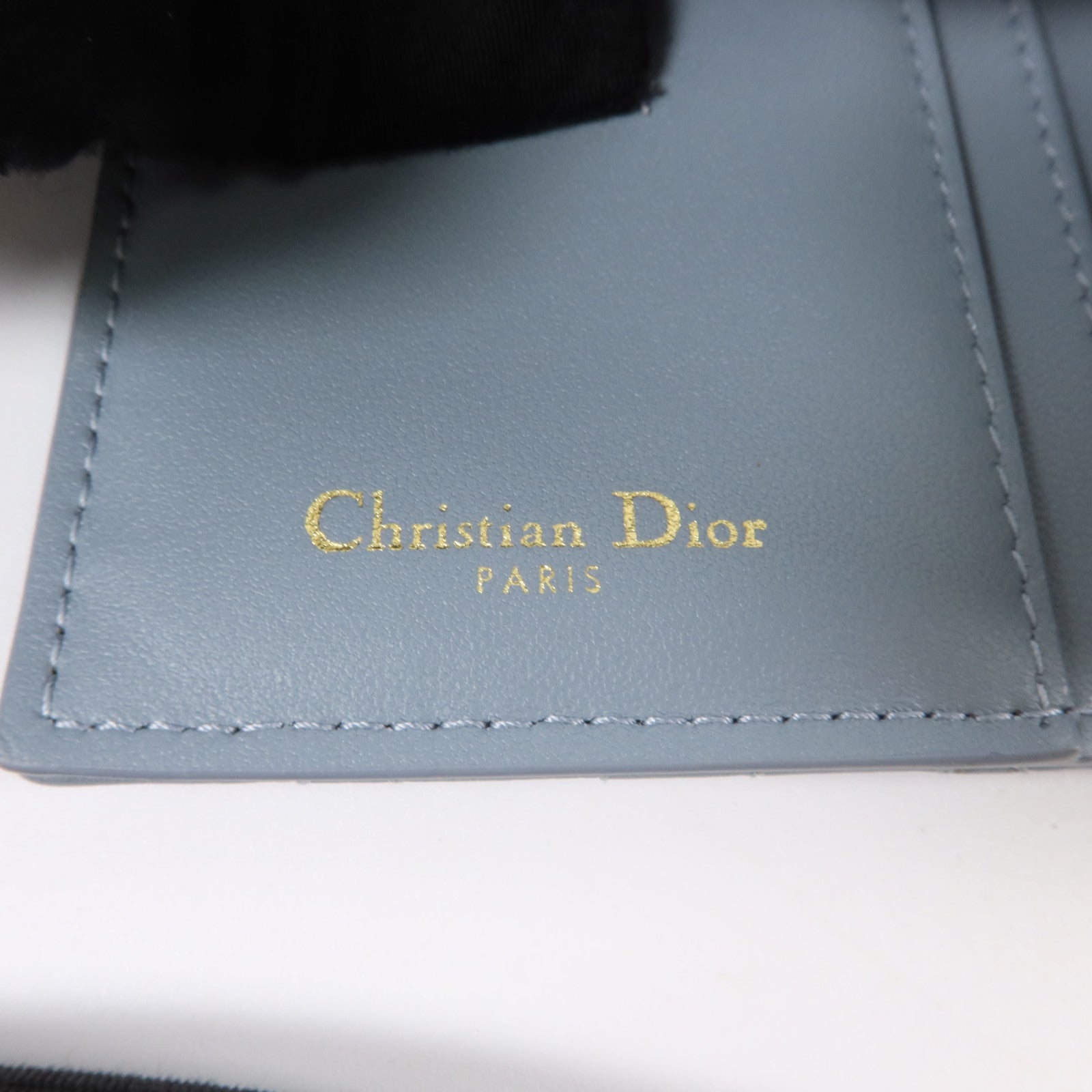 Dior 牛皮皮革Caro Dahlia Wallet金扣錢包