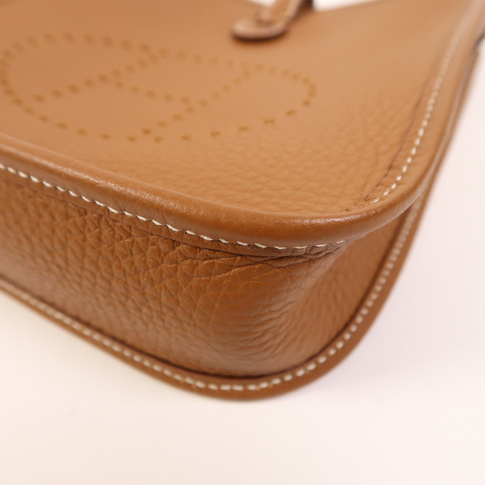 HERMES Clemence皮革Evelyne TPM銀扣肩背袋Gold