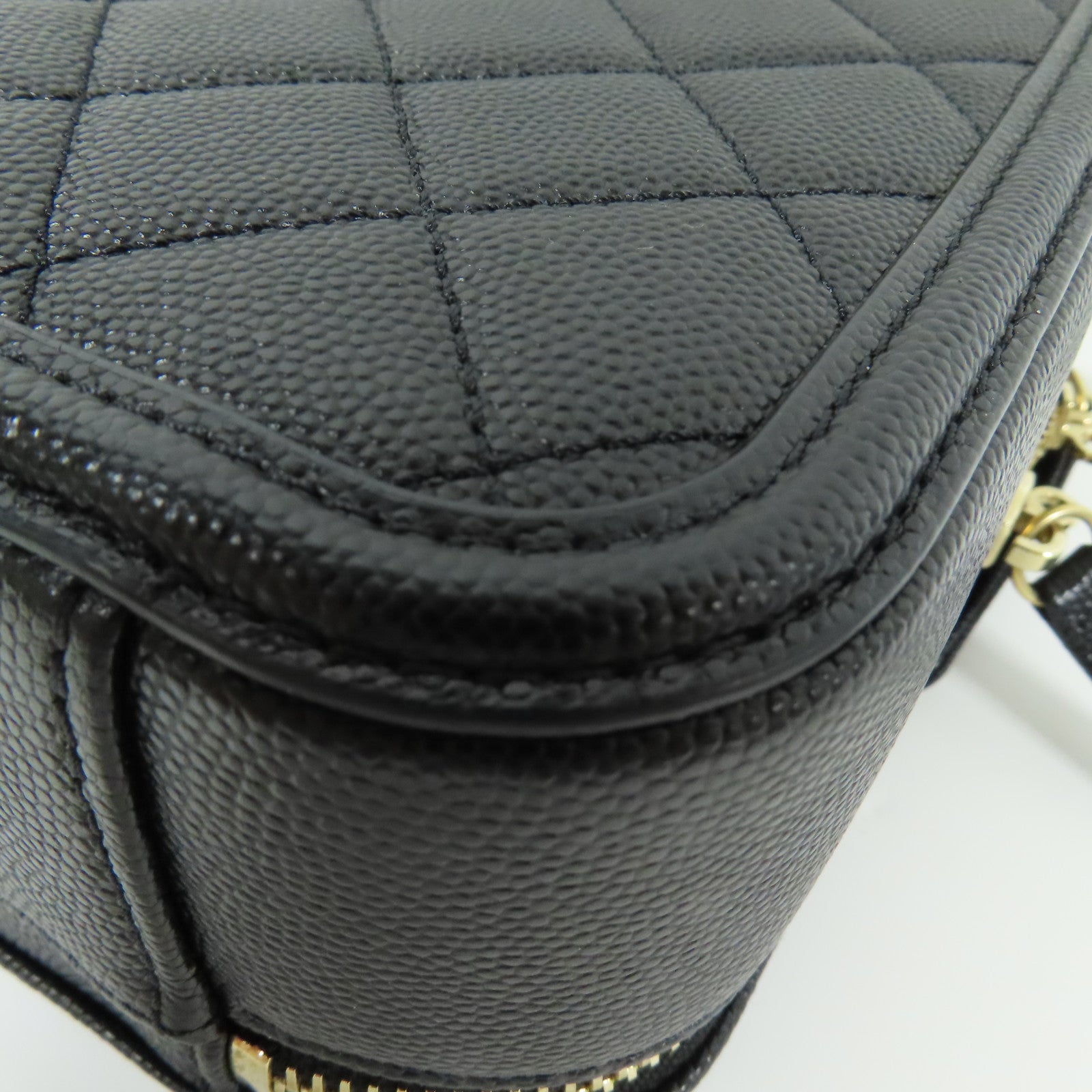 CHANEL 牛皮皮革Vanity Case金扣鏈帶手挽肩背兩用袋