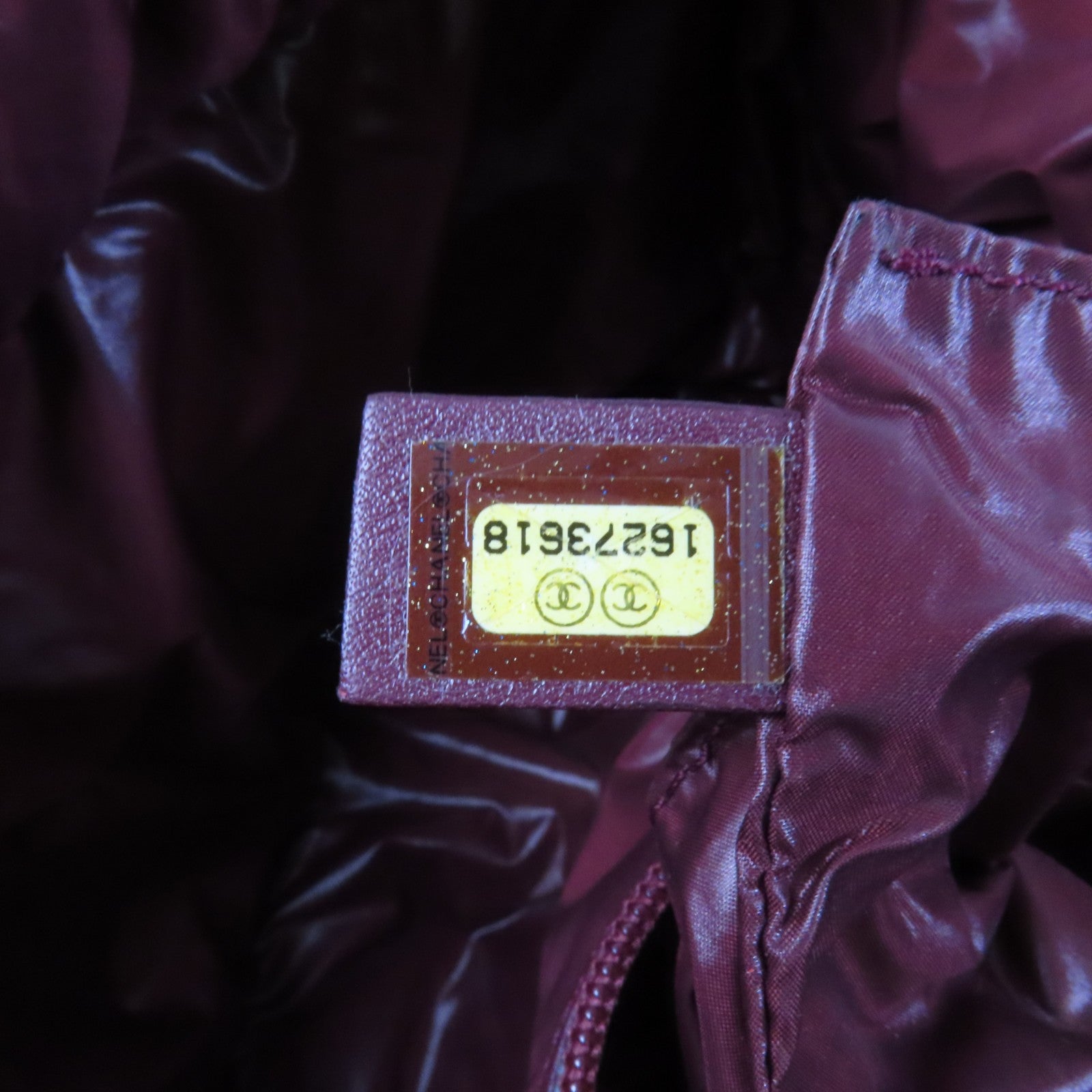 CHANEL 尼龍Coco Cocoon Large銀扣肩背袋