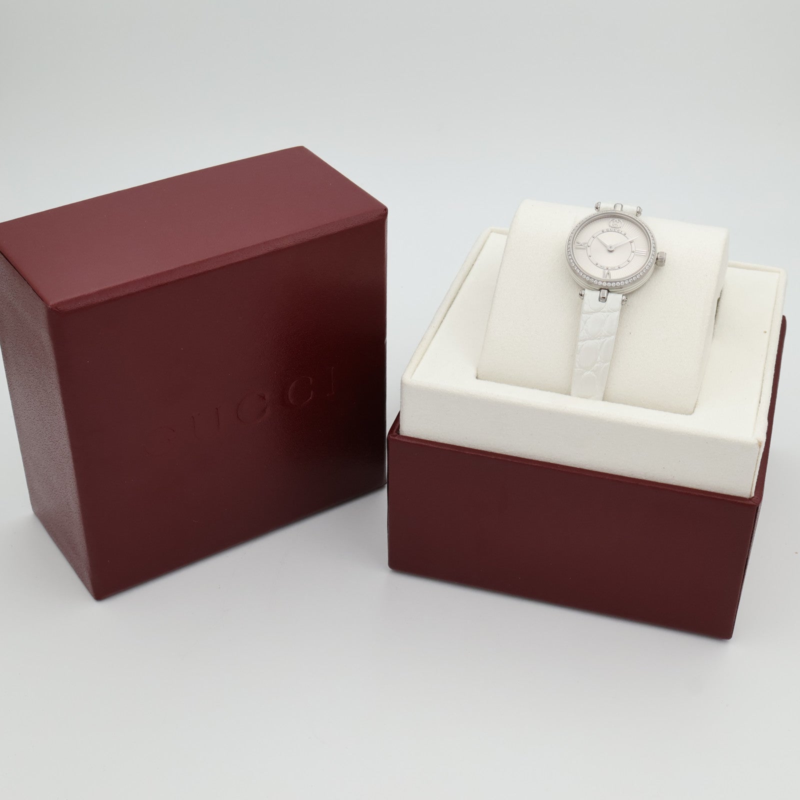GUCCI Model 2000 YA167502