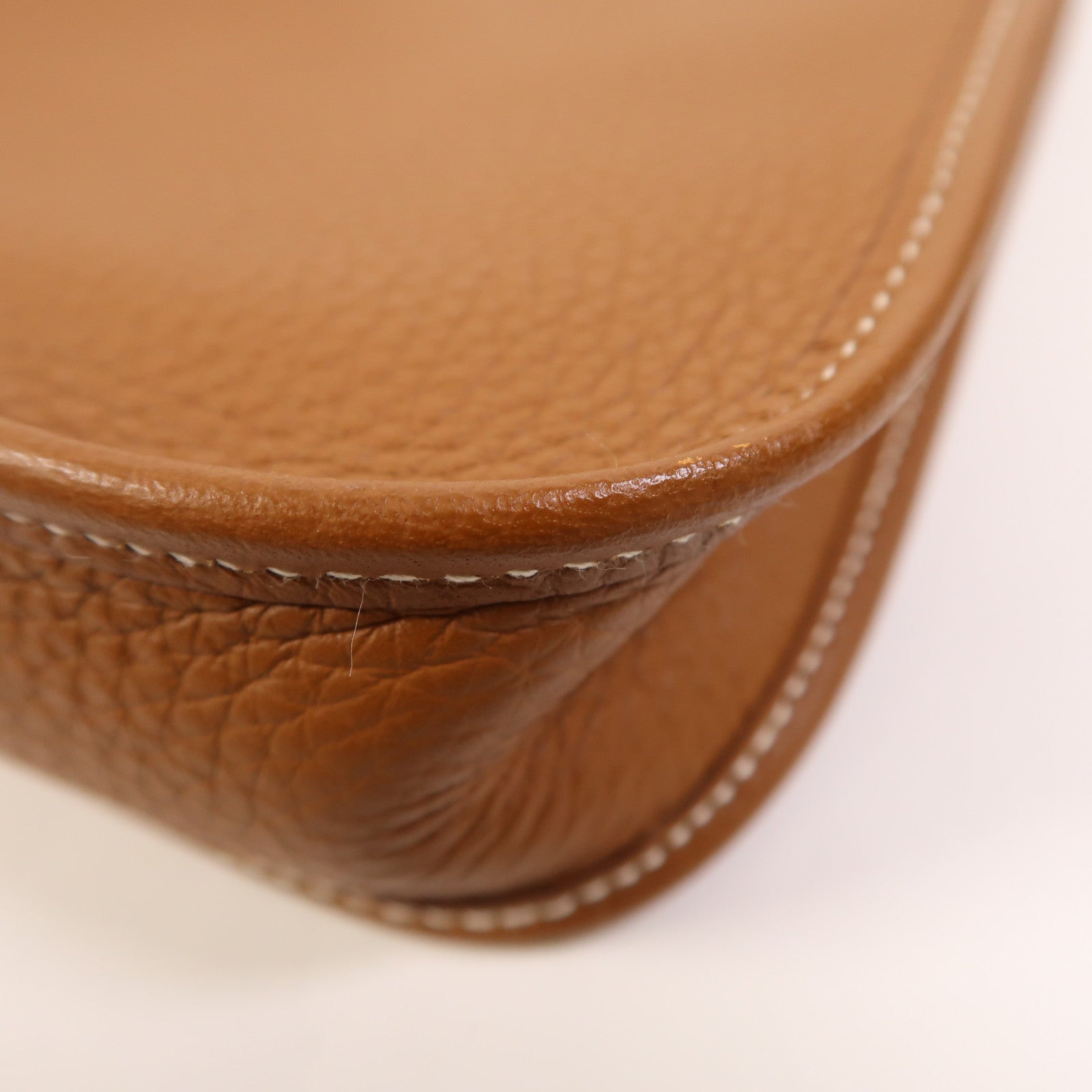 HERMES Clemence皮革Evelyne TPM銀扣肩背袋Gold