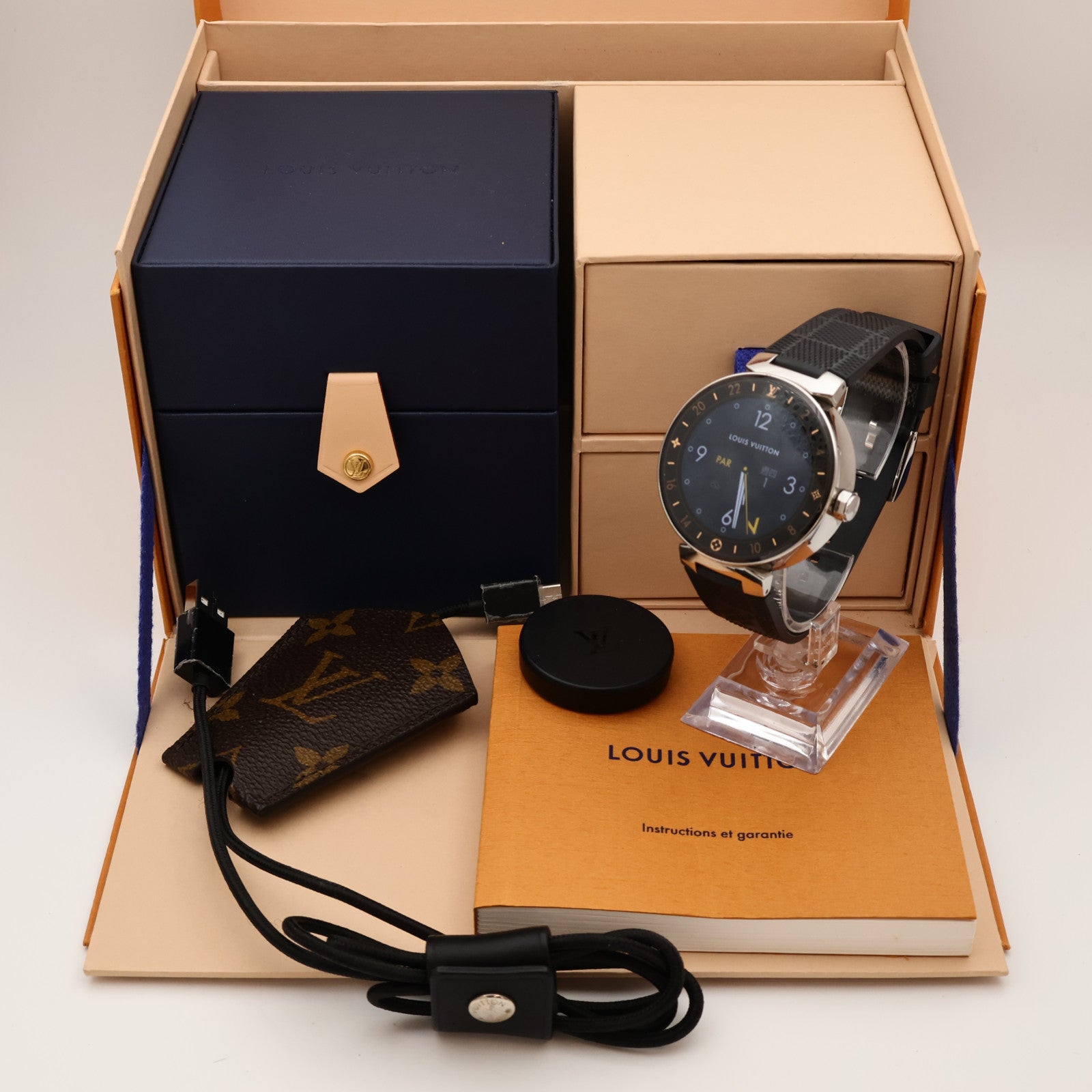 LOUIS VUITTON Tambour Horizon Digital Smart Watch QA003
