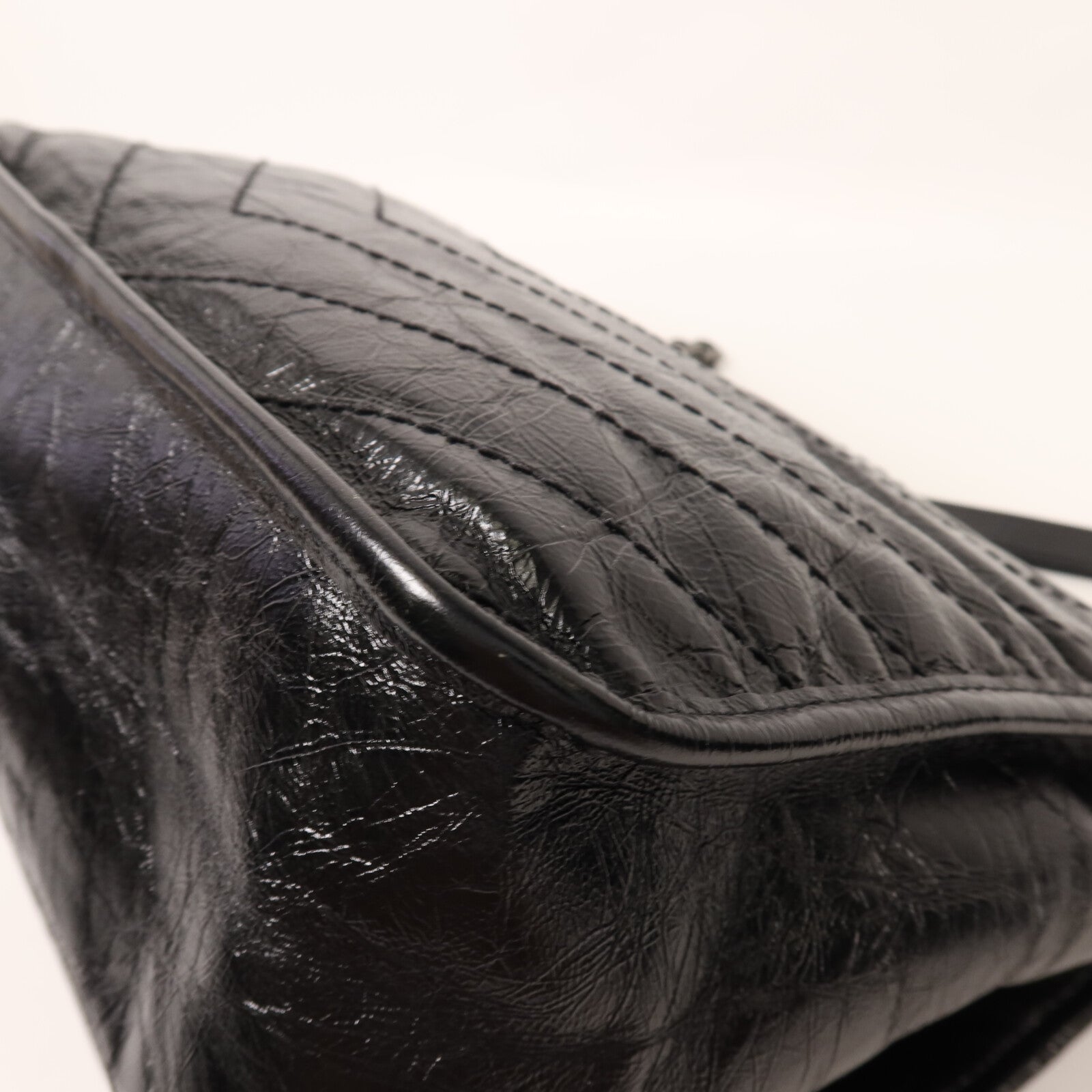 SAINT LAURENT 牛皮皮革Niki Medium銀扣鏈帶肩背袋