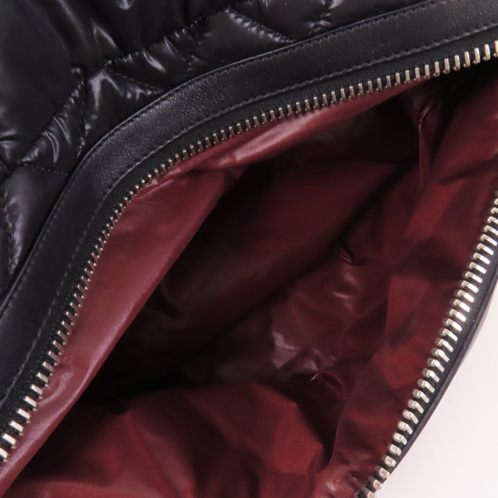 CHANEL 尼龍Coco Cocoon Large銀扣肩背袋