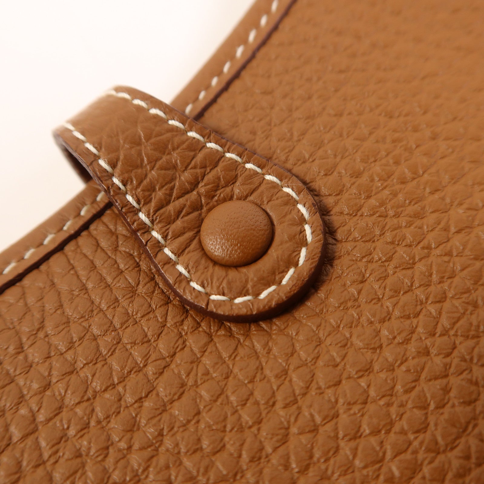 HERMES Clemence皮革Evelyne TPM銀扣肩背袋Gold