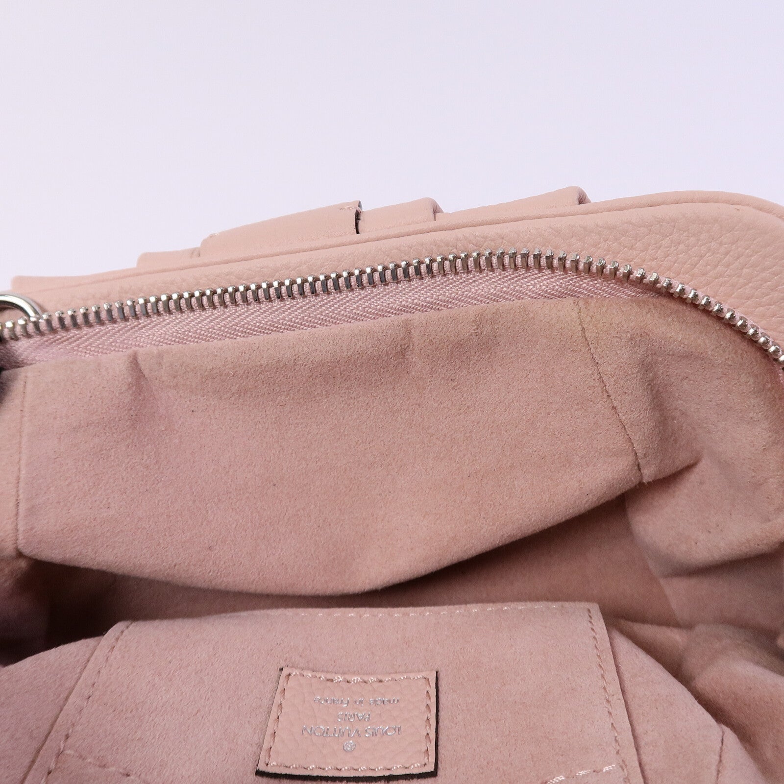 LOUIS VUITTON Monogram Mahina Scala Mini Pouch肩背袋