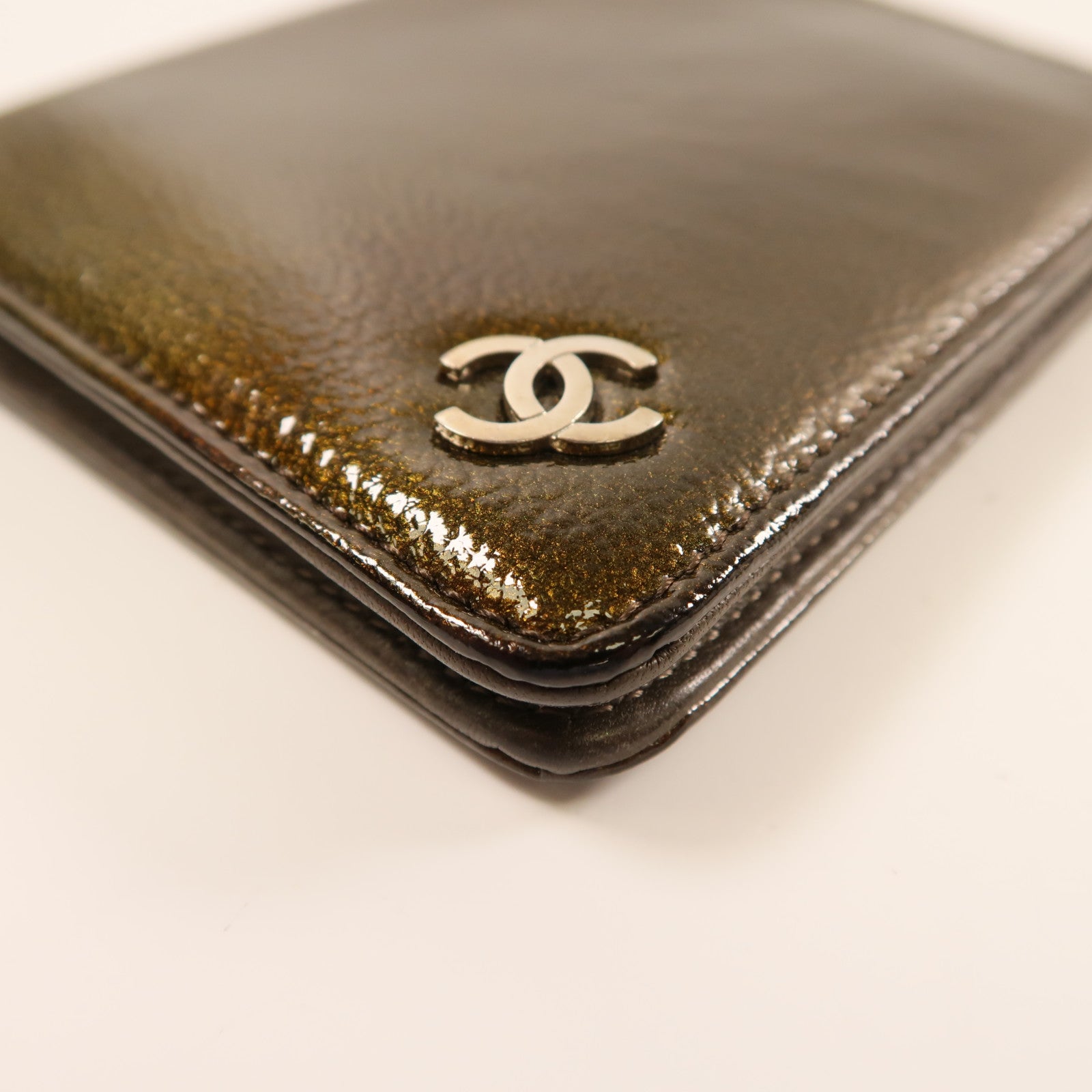 CHANEL 漆皮皮革Wallet銀扣錢包啡色