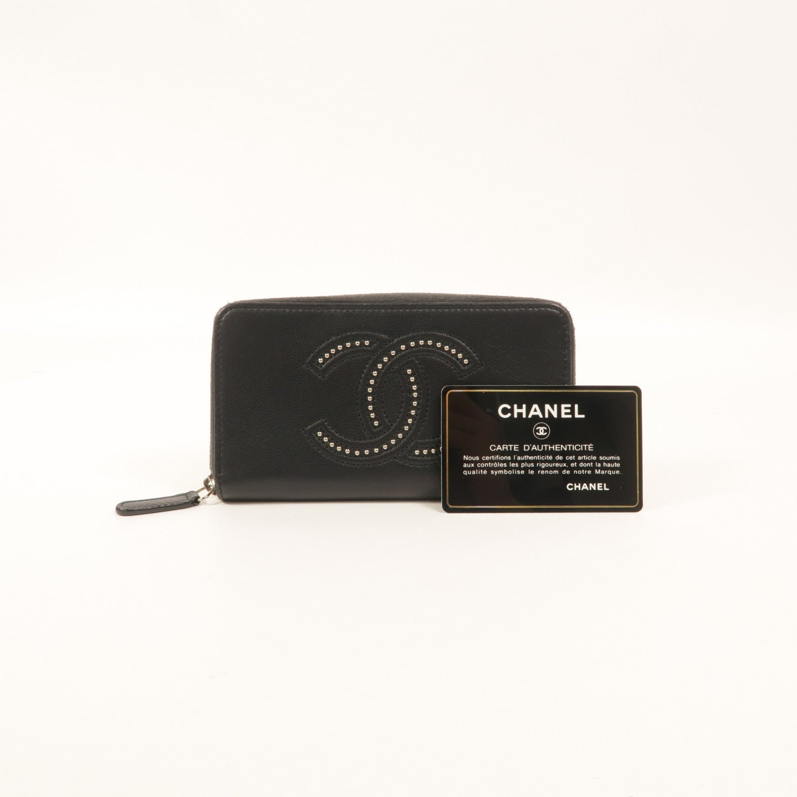 CHANEL 羊皮皮革Studded CC Zip Around Wallet長錢包